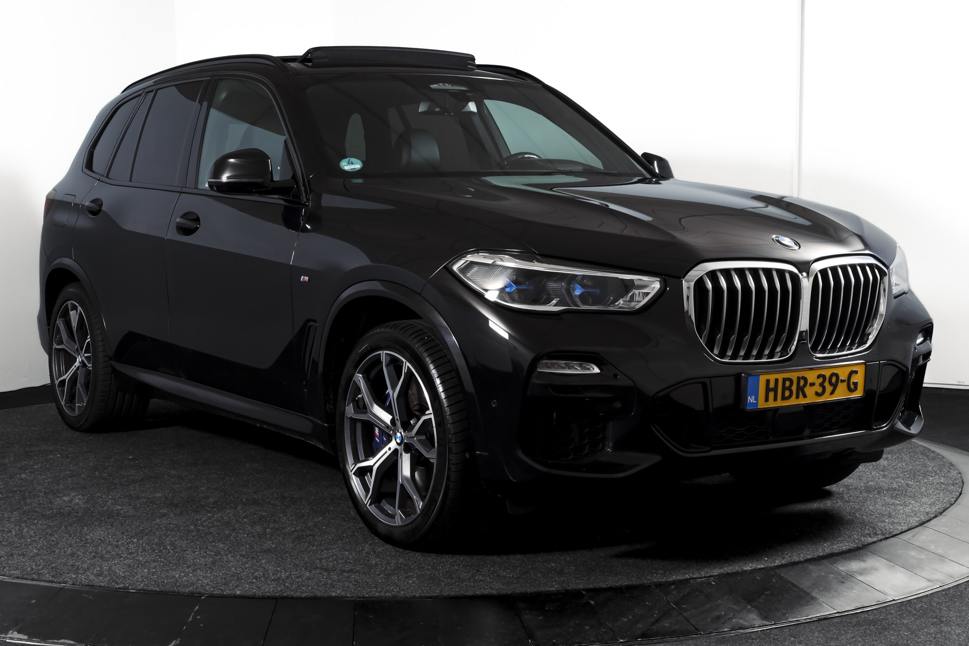 Foto van BMW X5 Xdrive45e