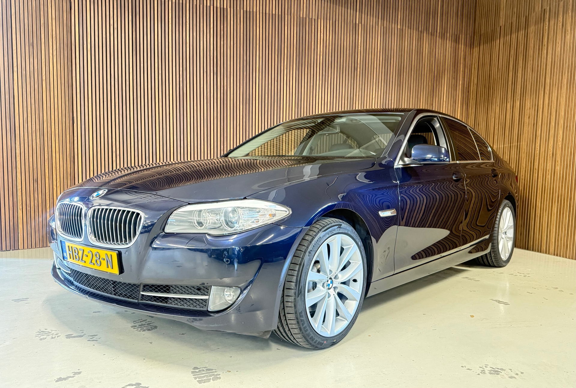 BMW 523i 523i - Leder - Dak -Hand geschakeld 2010 - voorkant