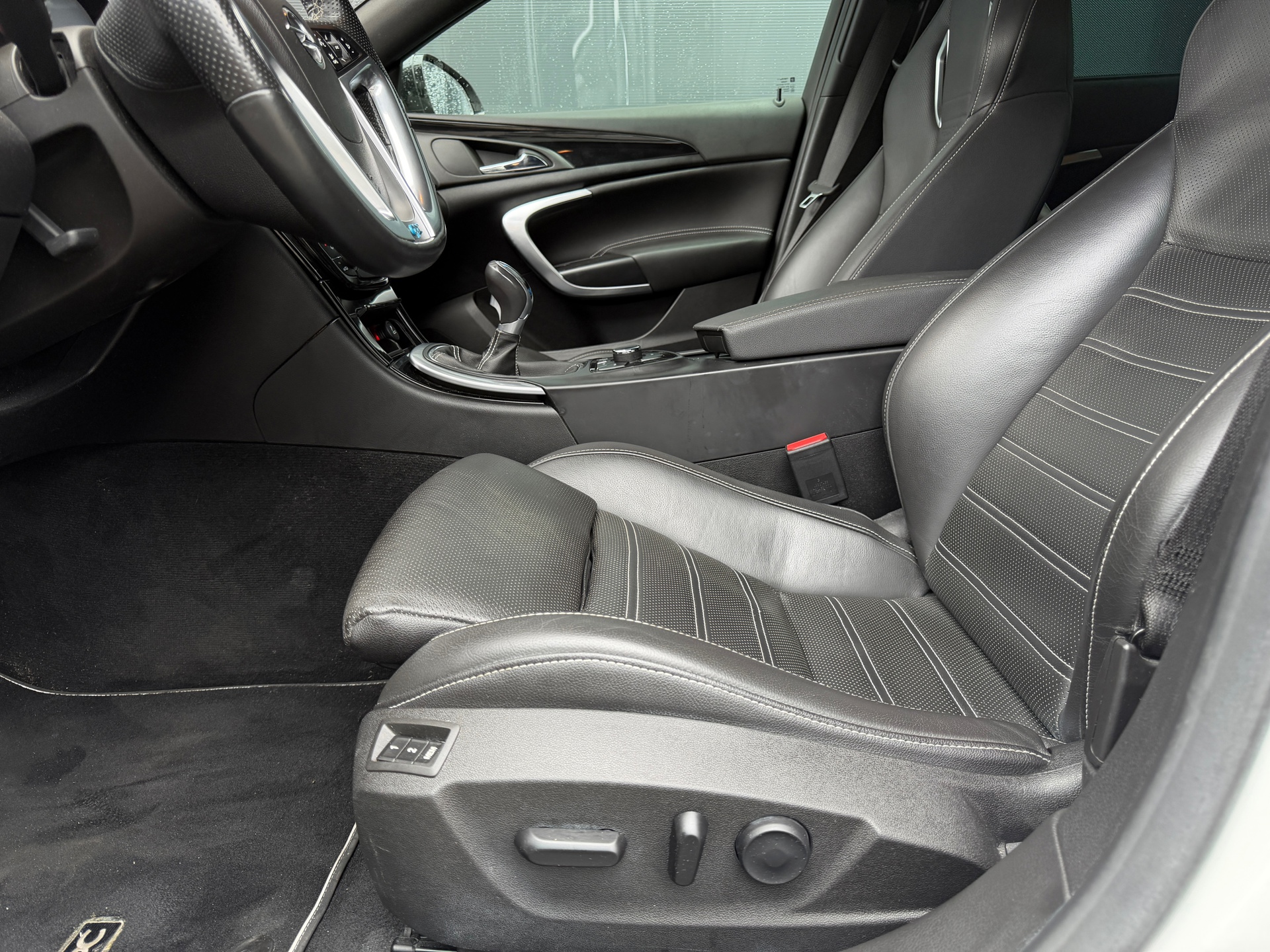 Foto van Opel Insignia Sports Tourer SW