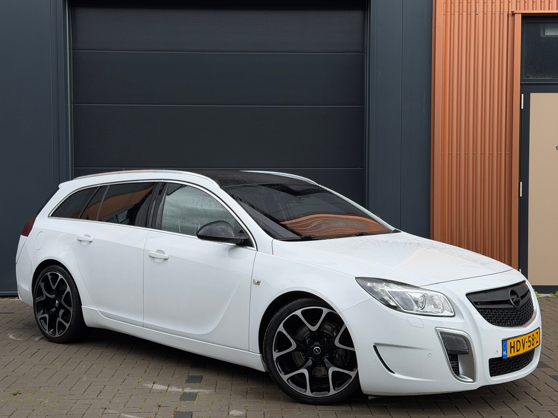 Opel Insignia Sports Tourer SW 2.8 T OPC 4x4|Smetteloze Staat!|Recaro|Stoelverwarming|Infinity|Navi|Climate Control|Bluetooth| 2012 - voorkant