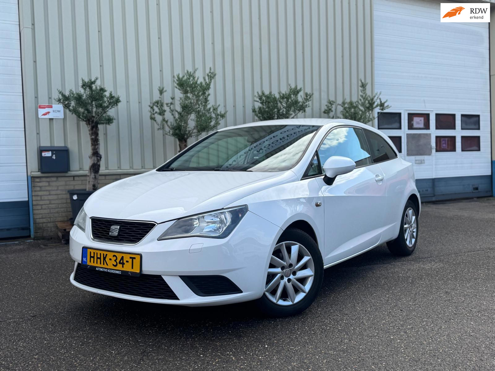 Seat Ibiza 1.2  / CLIMA / PDC / CRUIS CONTROLL / ELEK.PAKKET 2012 - voorkant