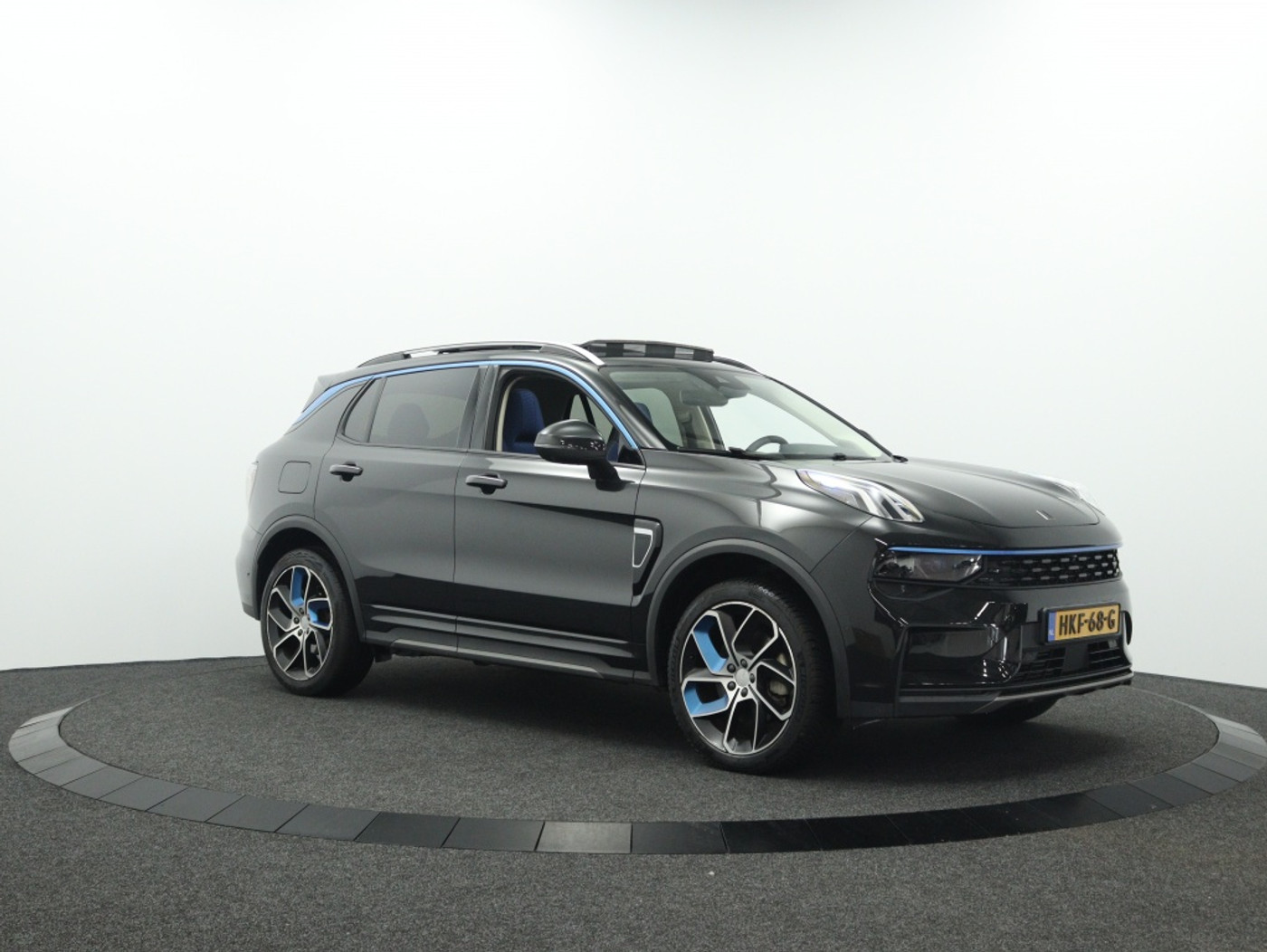Foto van Lynk&co LYNK & Co 01