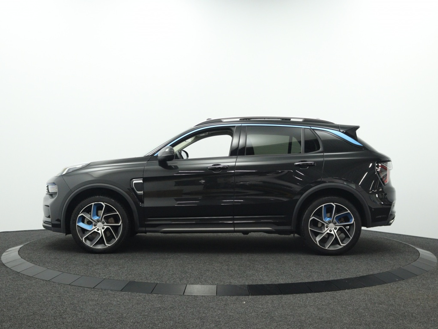 Foto van Lynk&co LYNK & Co 01