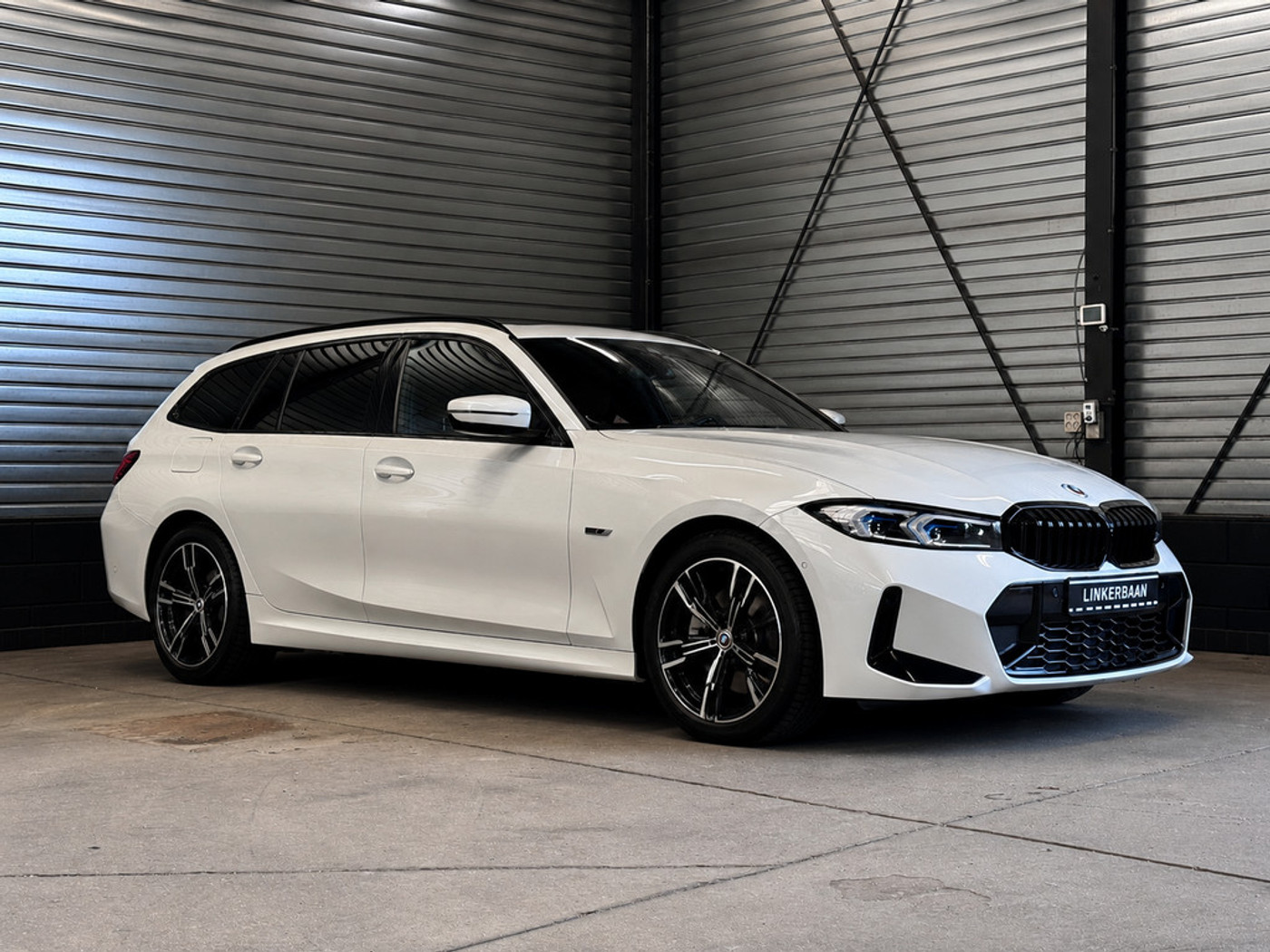 Foto van BMW 330e xDrive