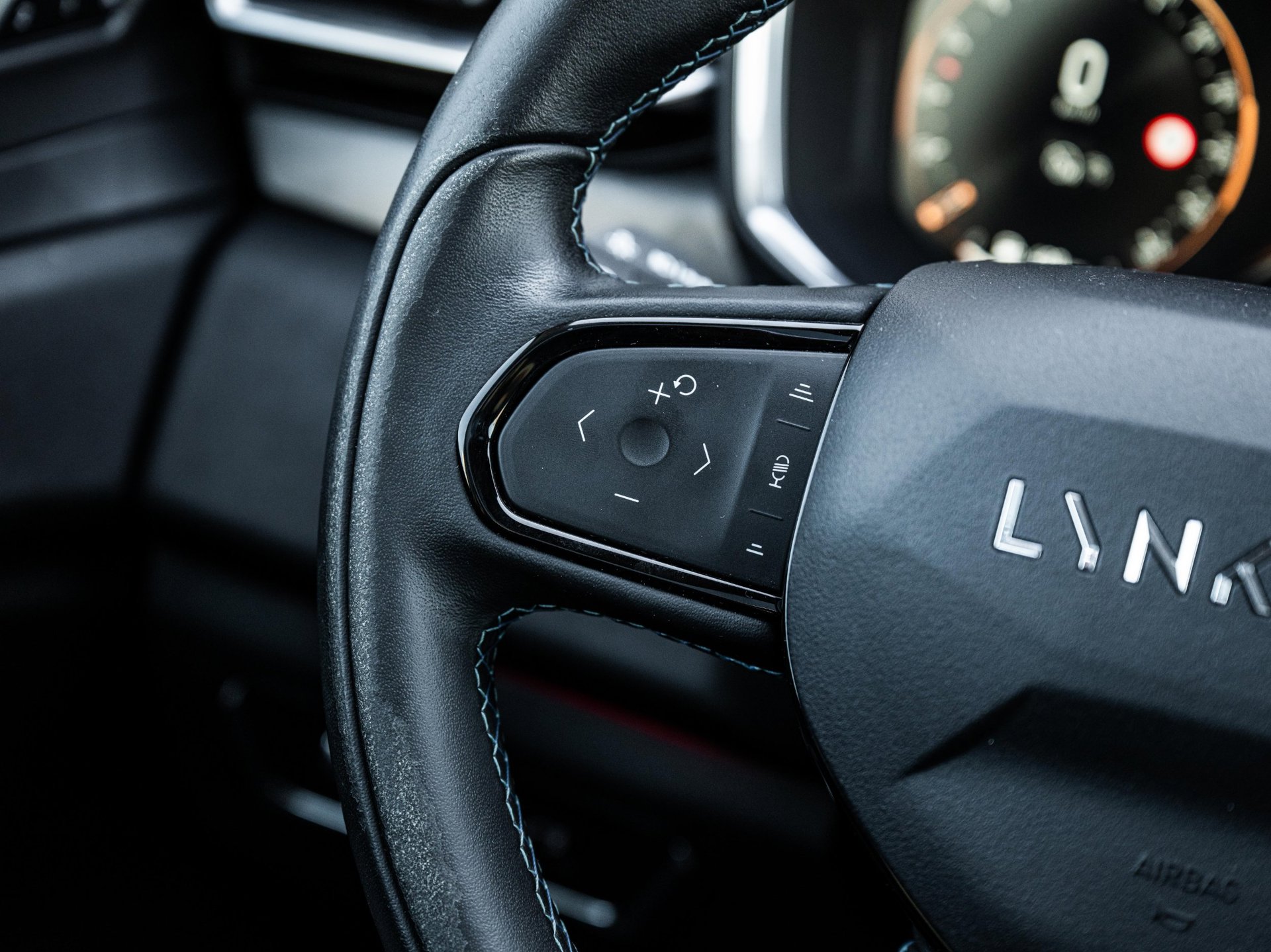 Foto van Lynk&co LYNK & Co 01
