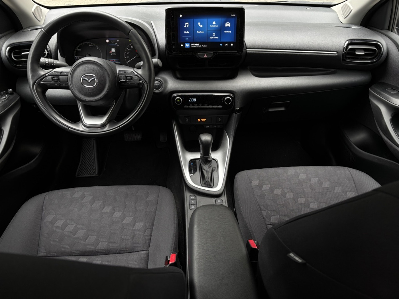 Foto van Mazda 2 Hybrid
