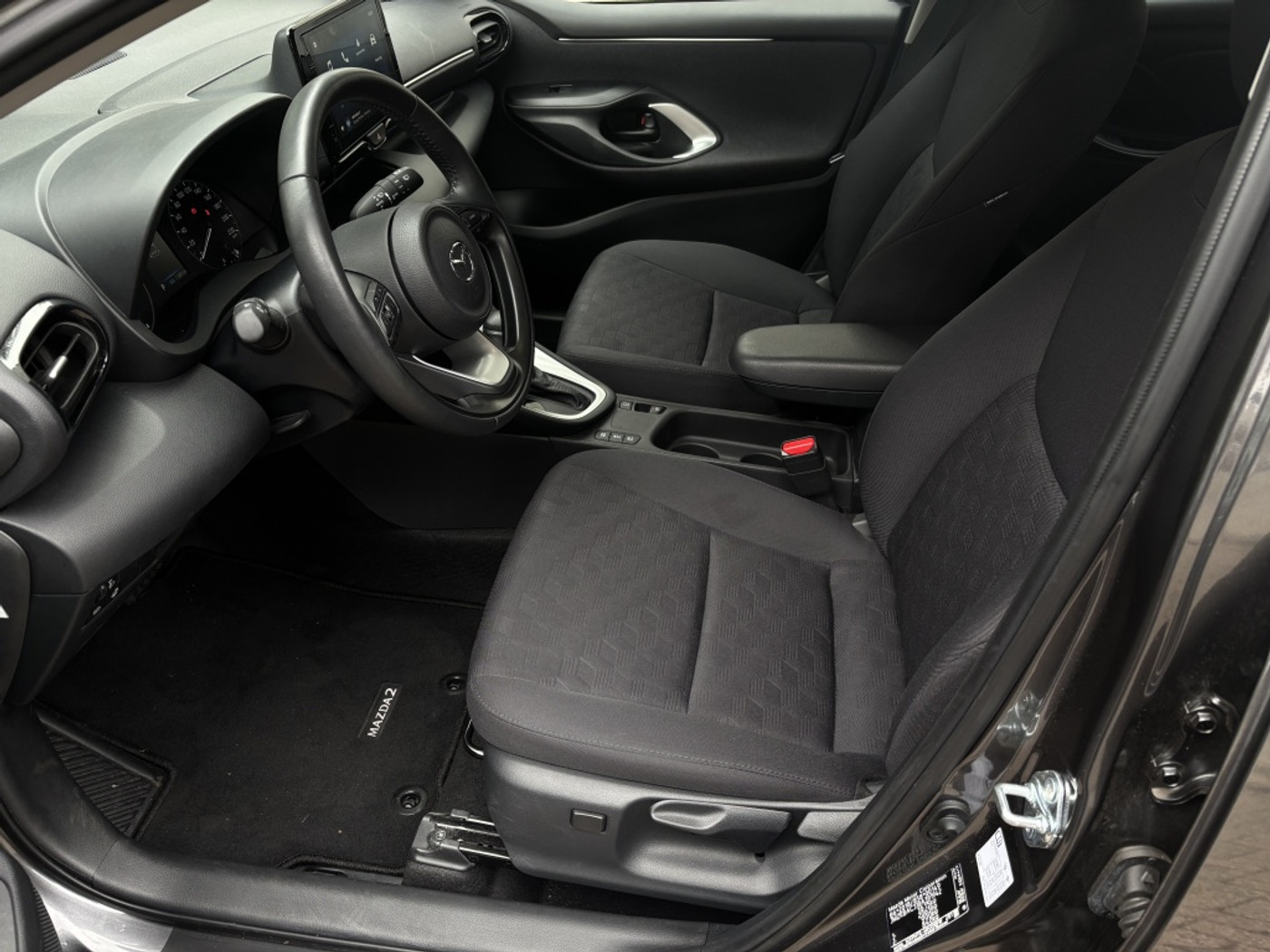 Foto van Mazda 2 Hybrid