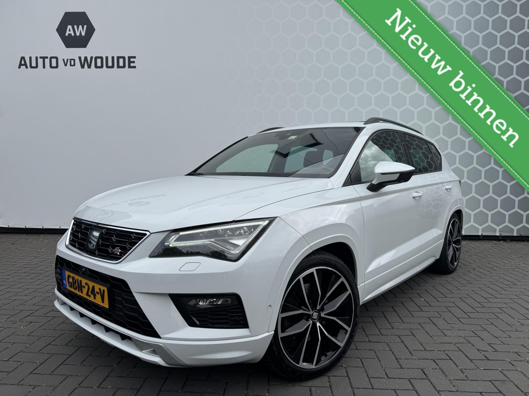 Seat Ateca 2.0 TSI 260PK FR 4DRIVE Panoramadak 360 Camera 2017 - voorkant