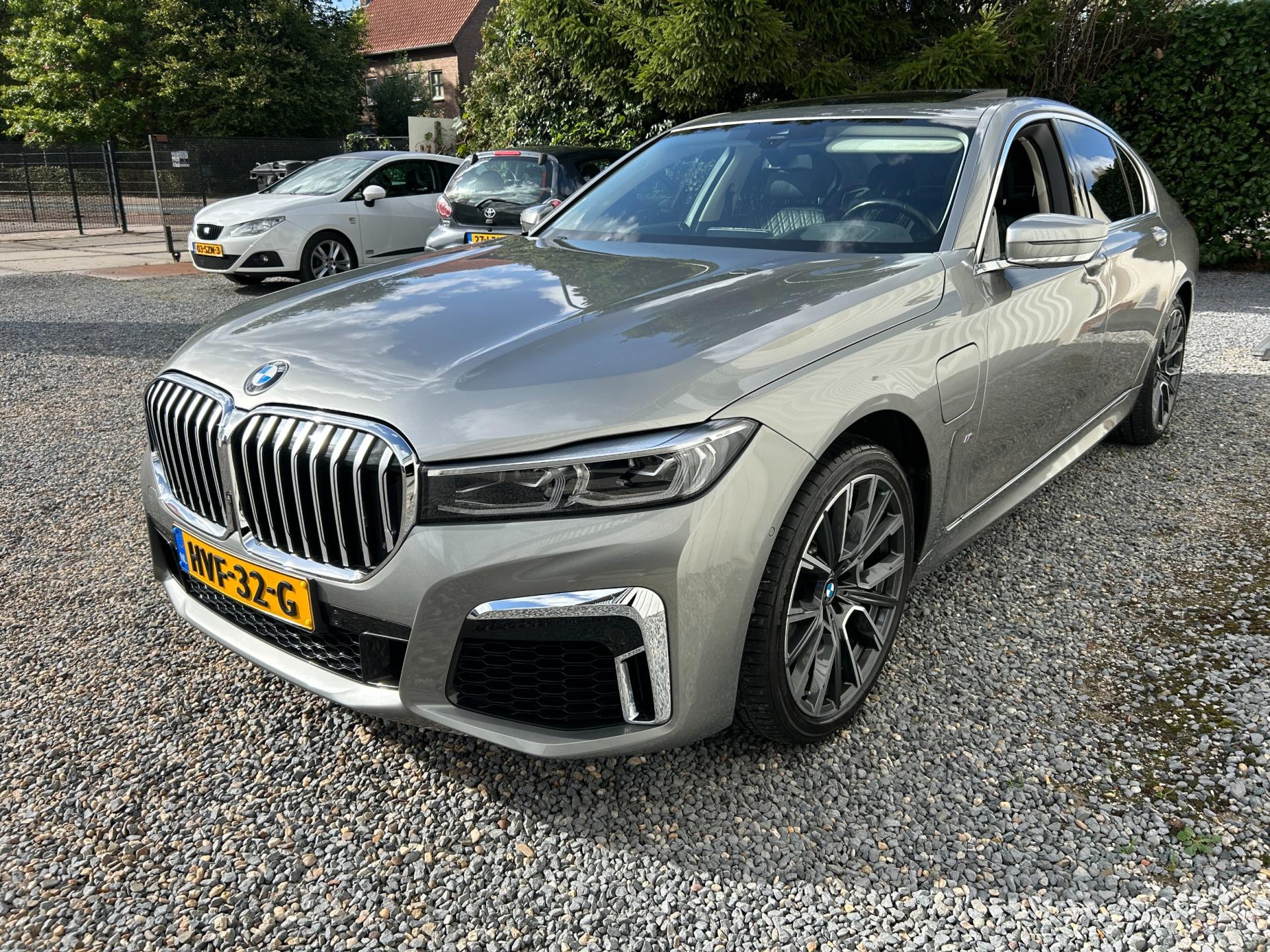 Foto van BMW 745e
