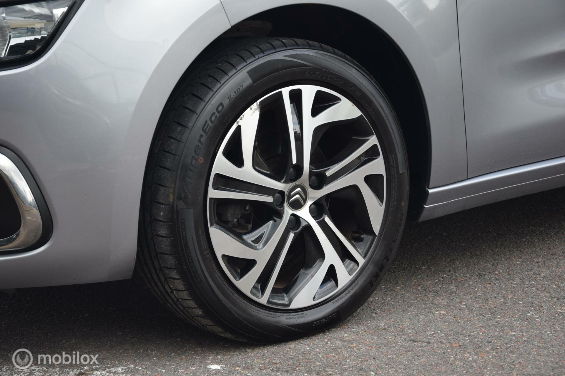 Foto van Citroen C4 Spacetourer