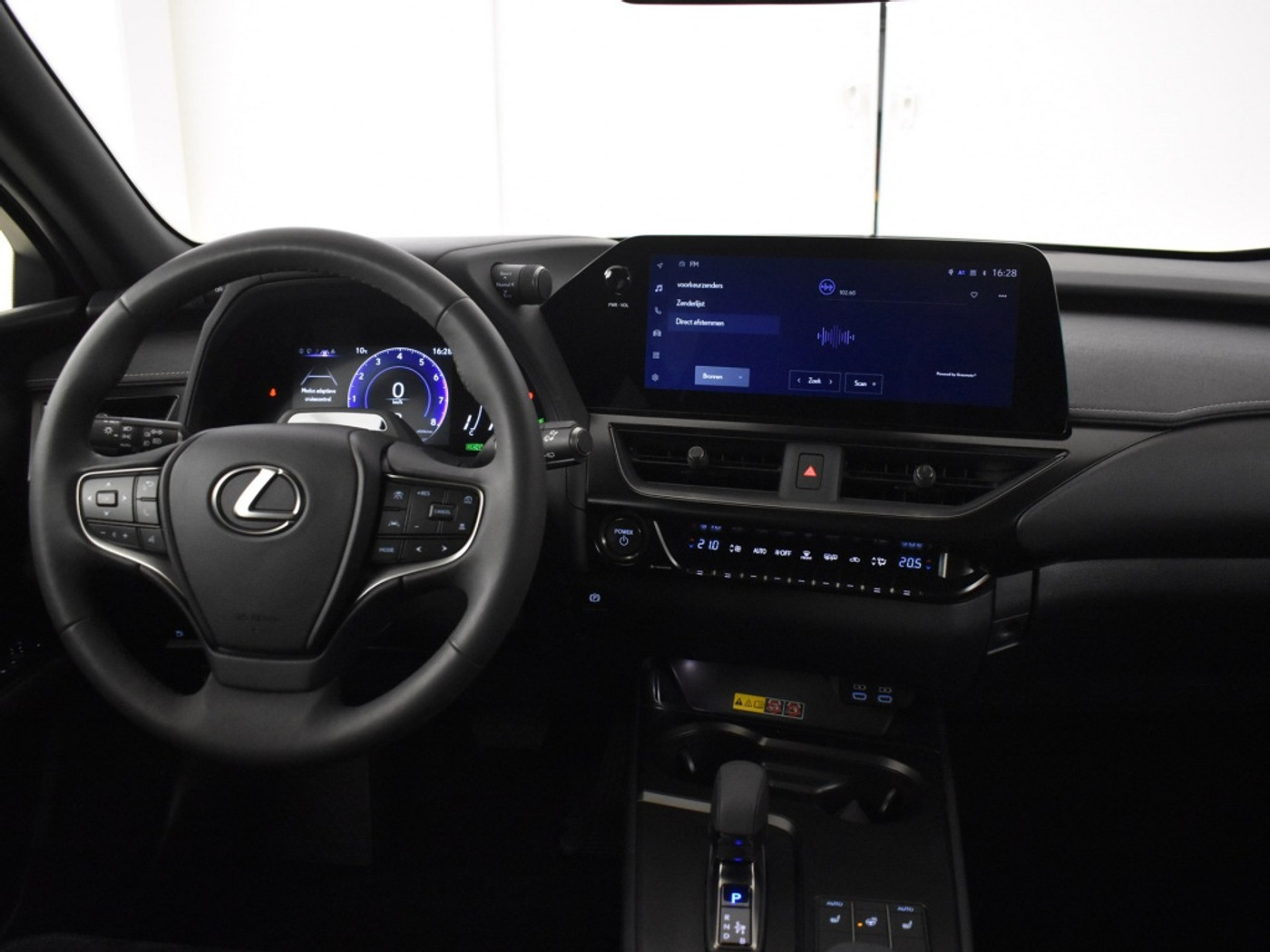 Foto van Lexus Lexus Ux300h
