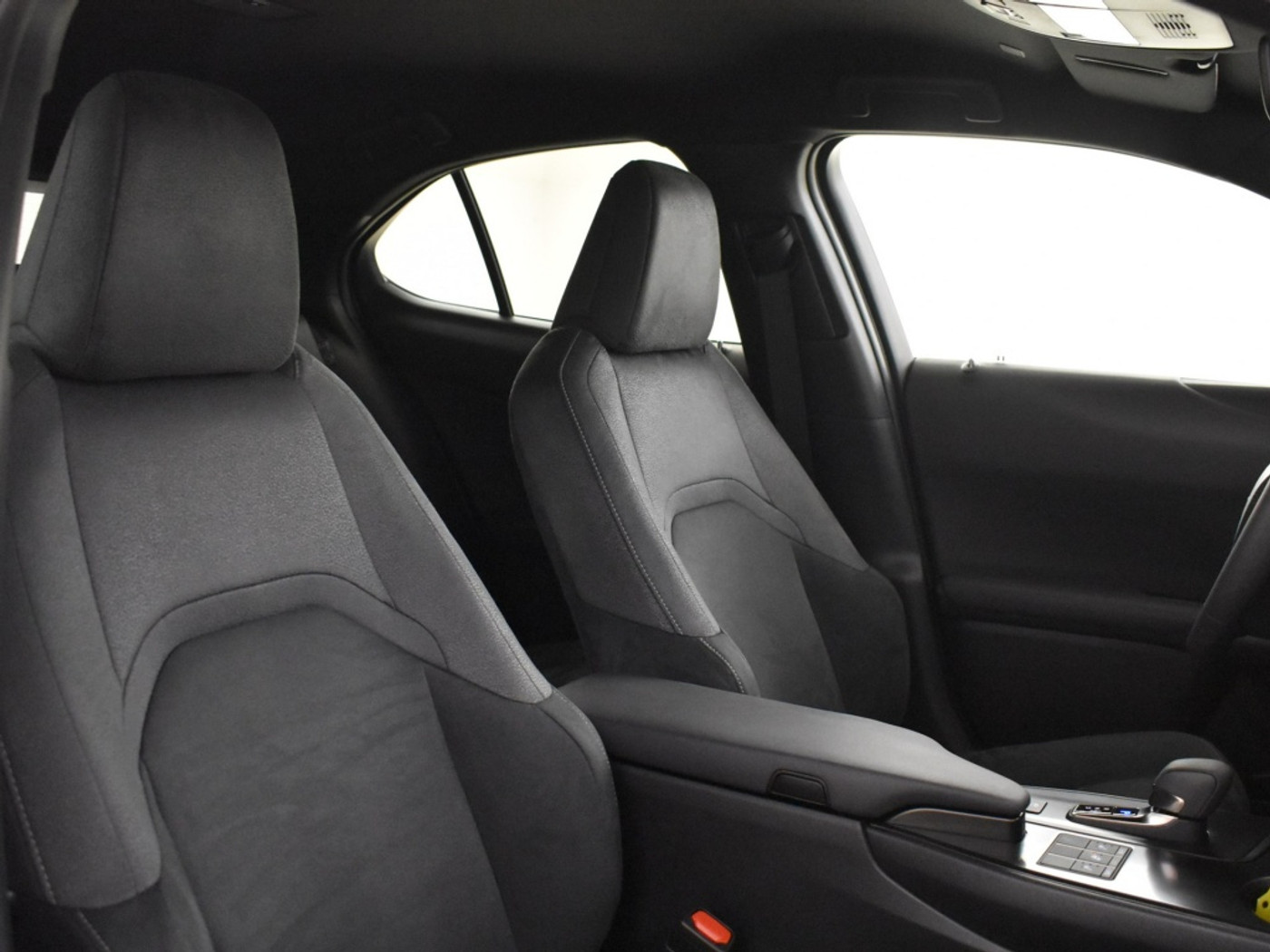 Foto van Lexus Lexus Ux300h