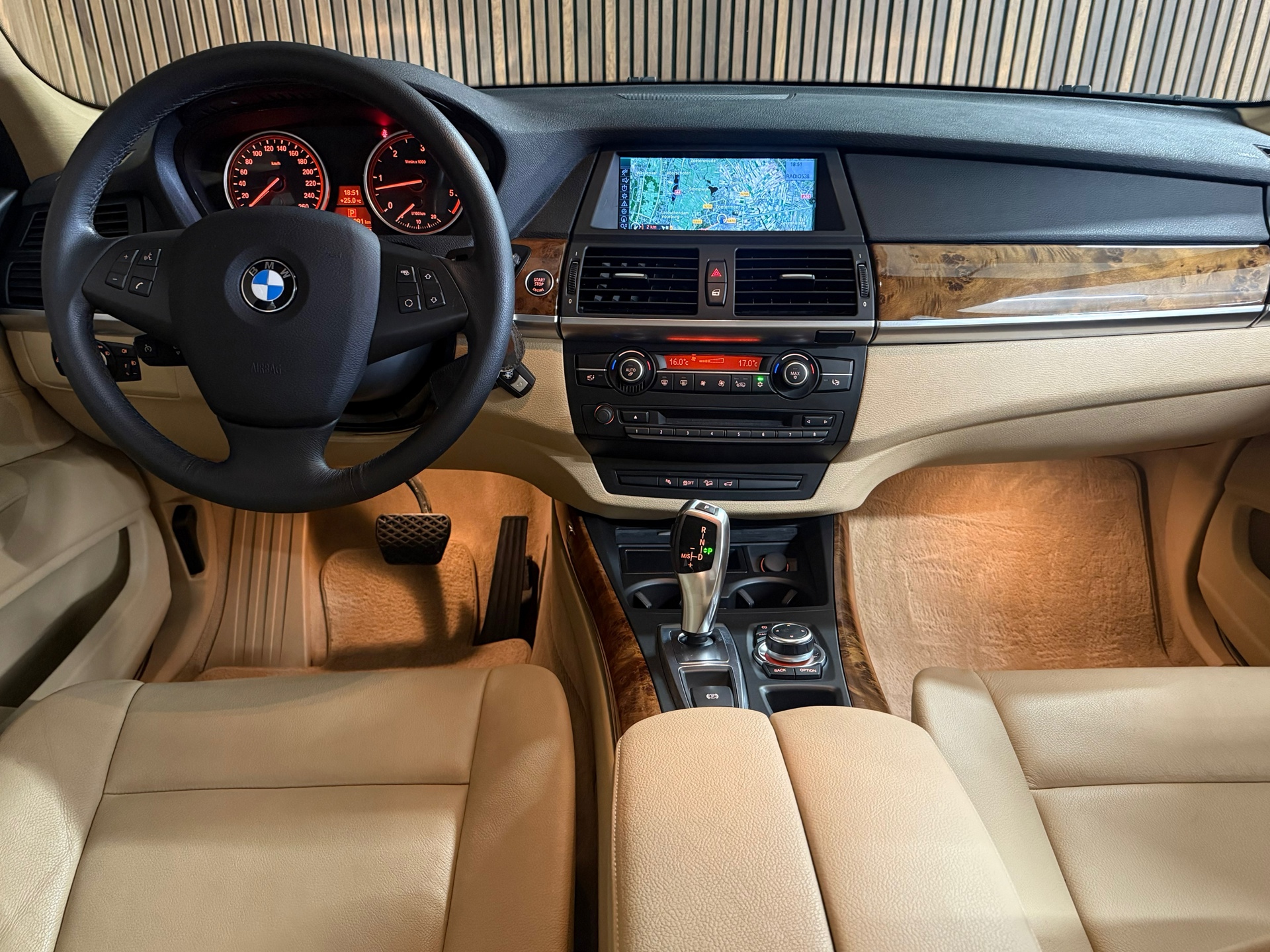 Foto van BMW X5 Xdrive30d
