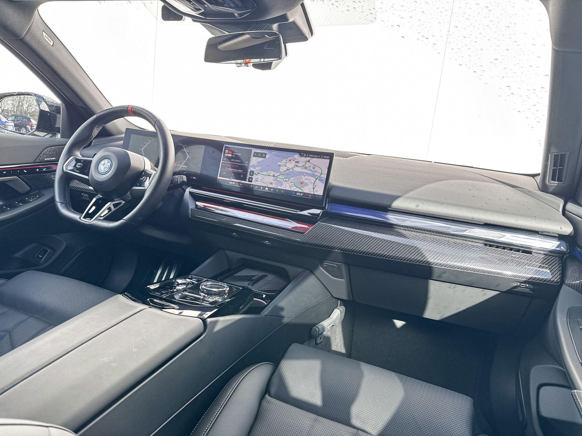 Foto van BMW I5 M60 xDrive
