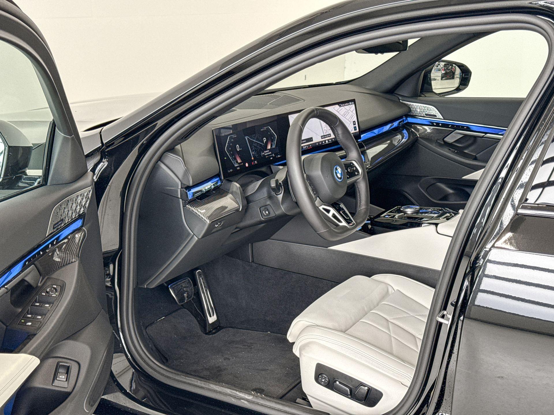 Foto van BMW I5 Edrive40