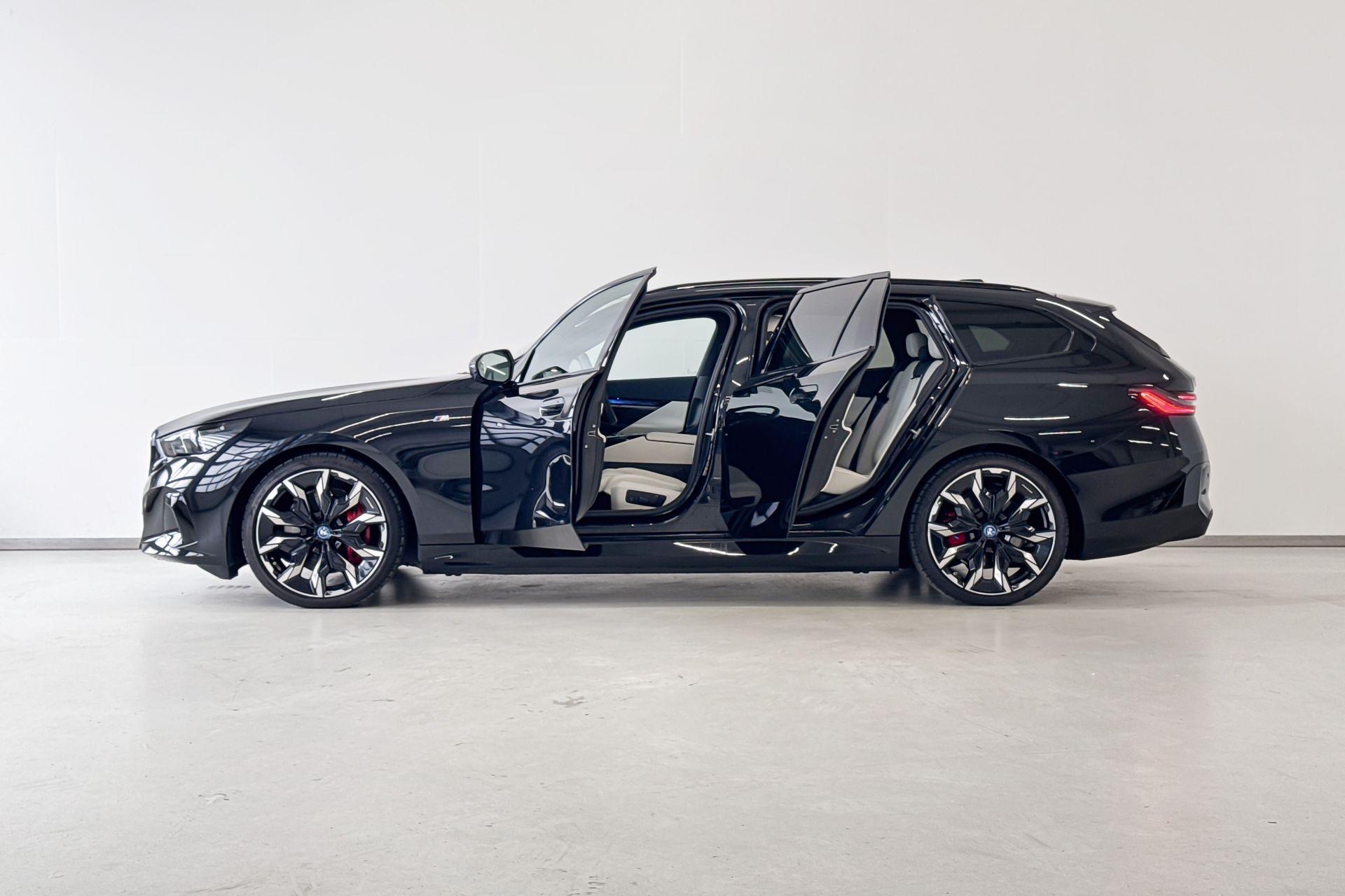 Foto van BMW I5 Edrive40