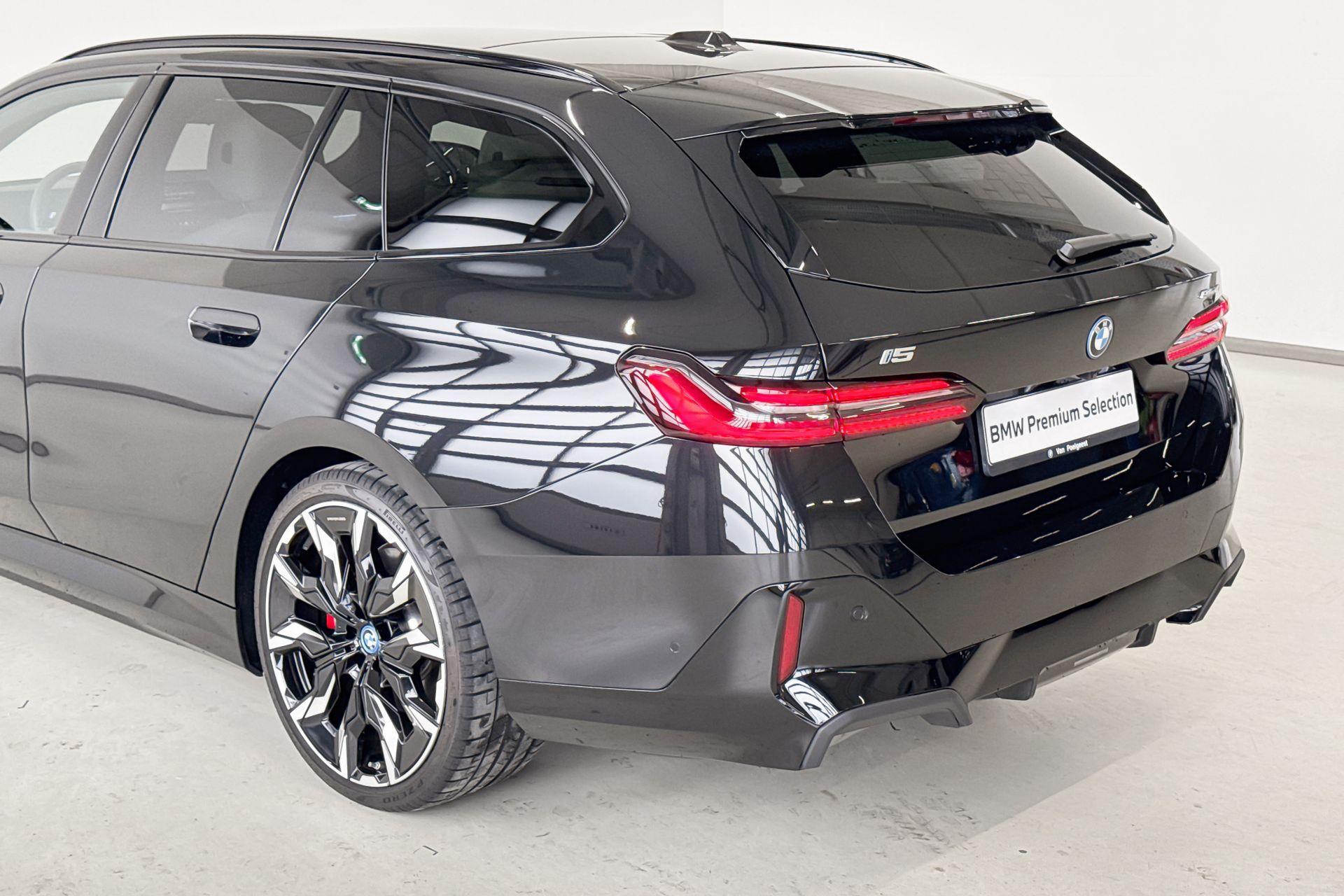 Foto van BMW I5 Edrive40