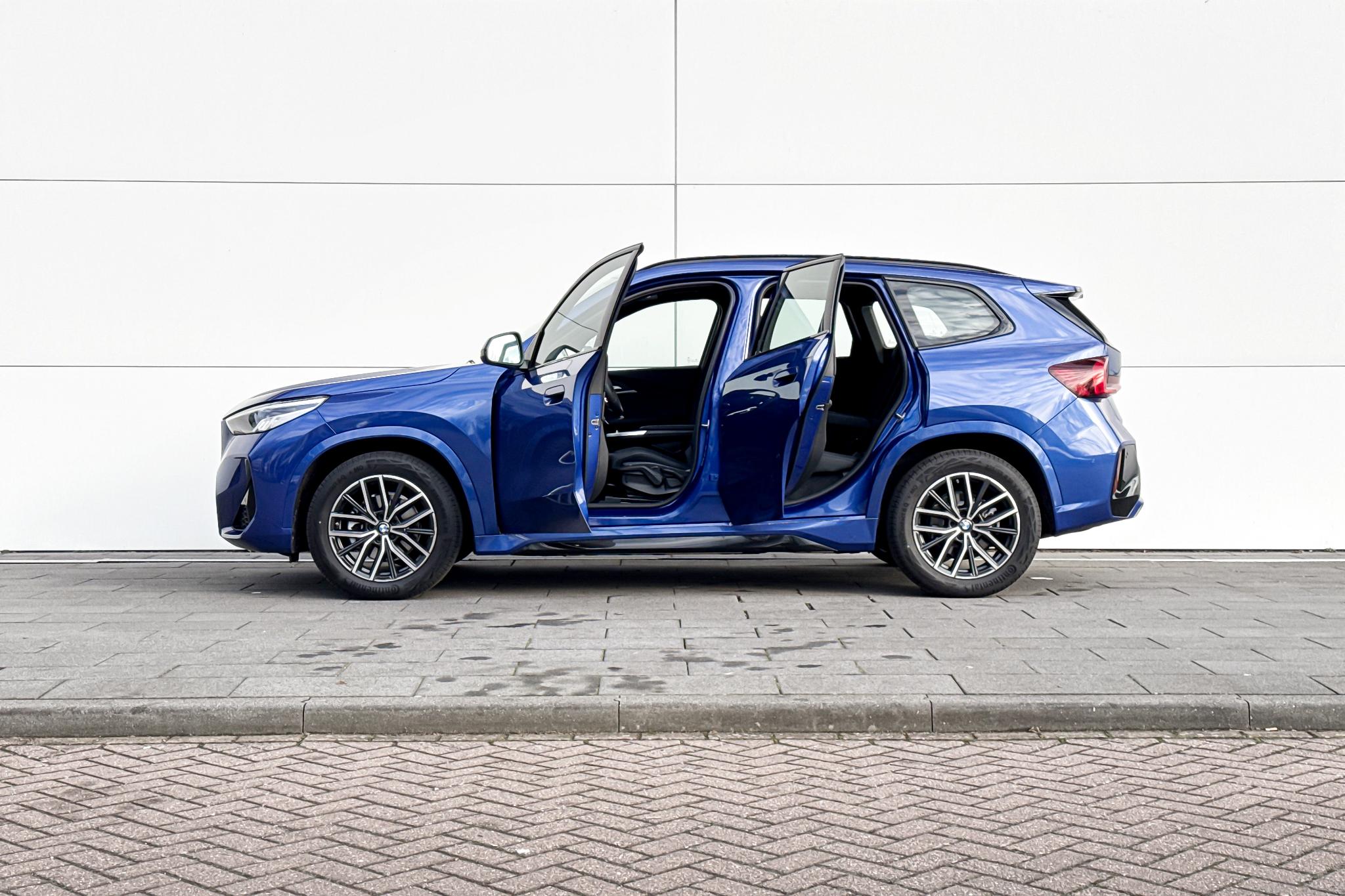 Foto van BMW Ix1 Edrive20