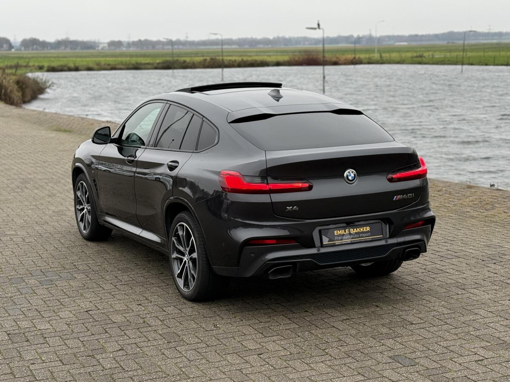 Foto van BMW X4