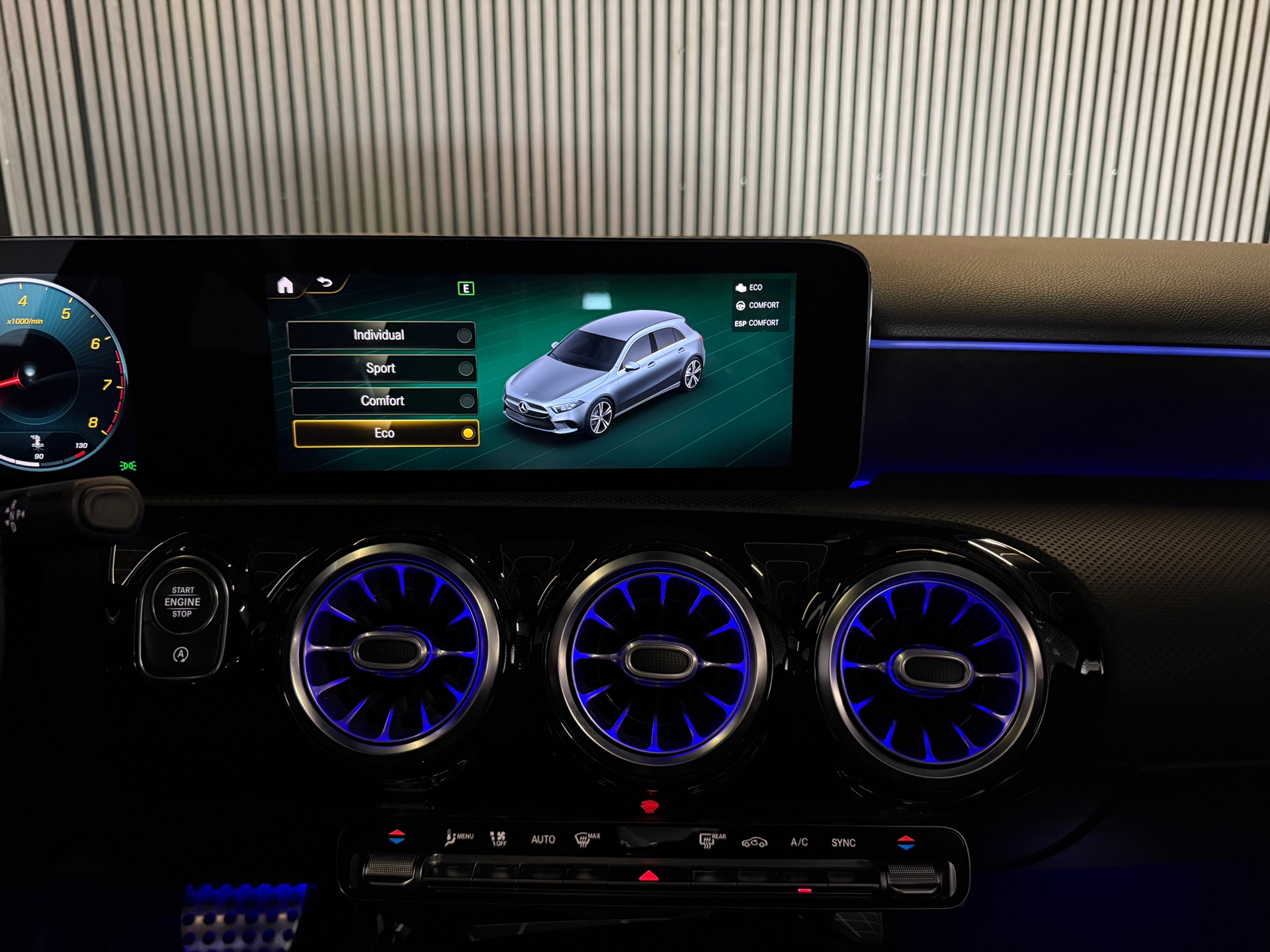 Foto van Mercedes-Benz A 200