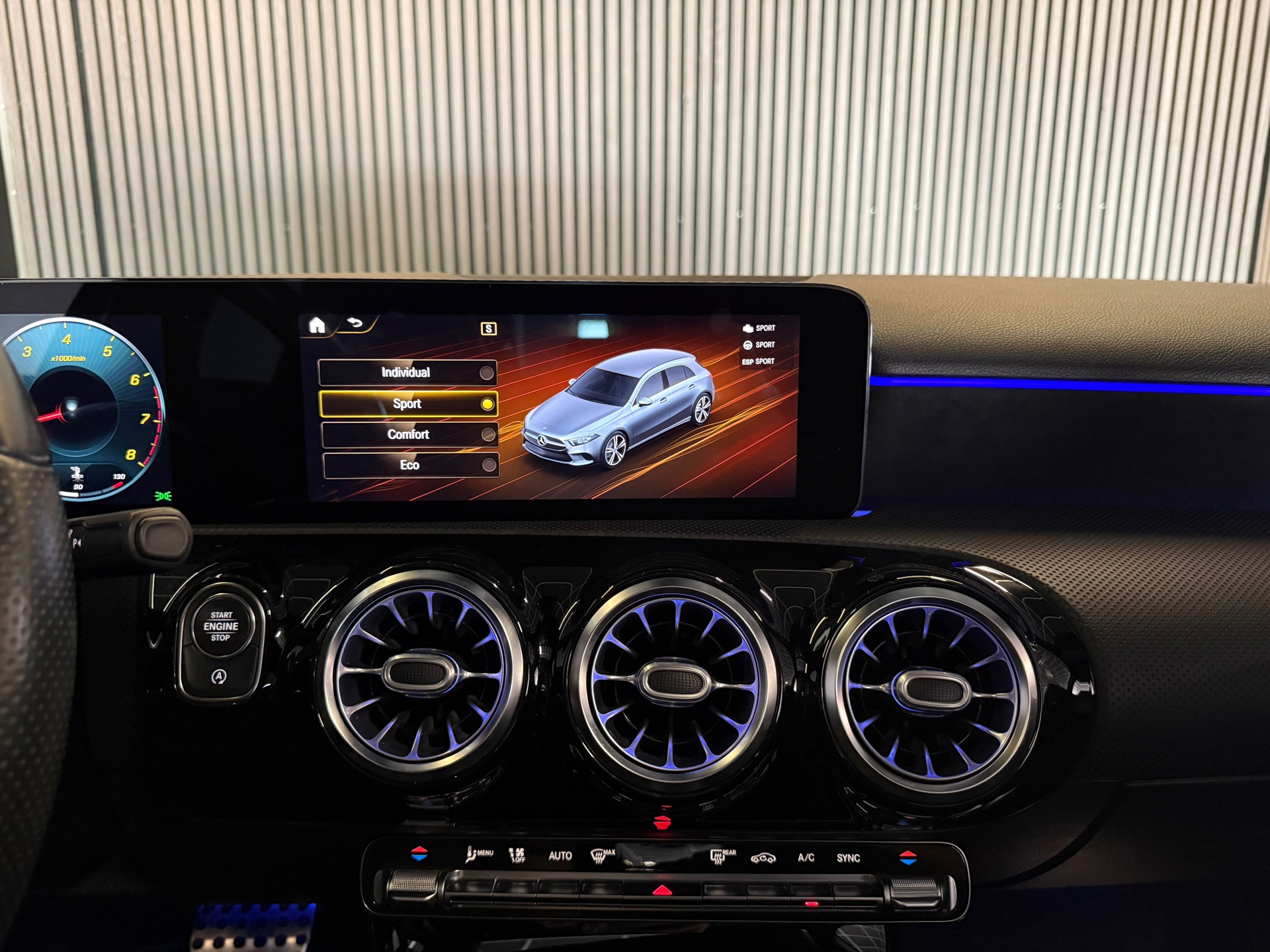 Foto van Mercedes-Benz A 200