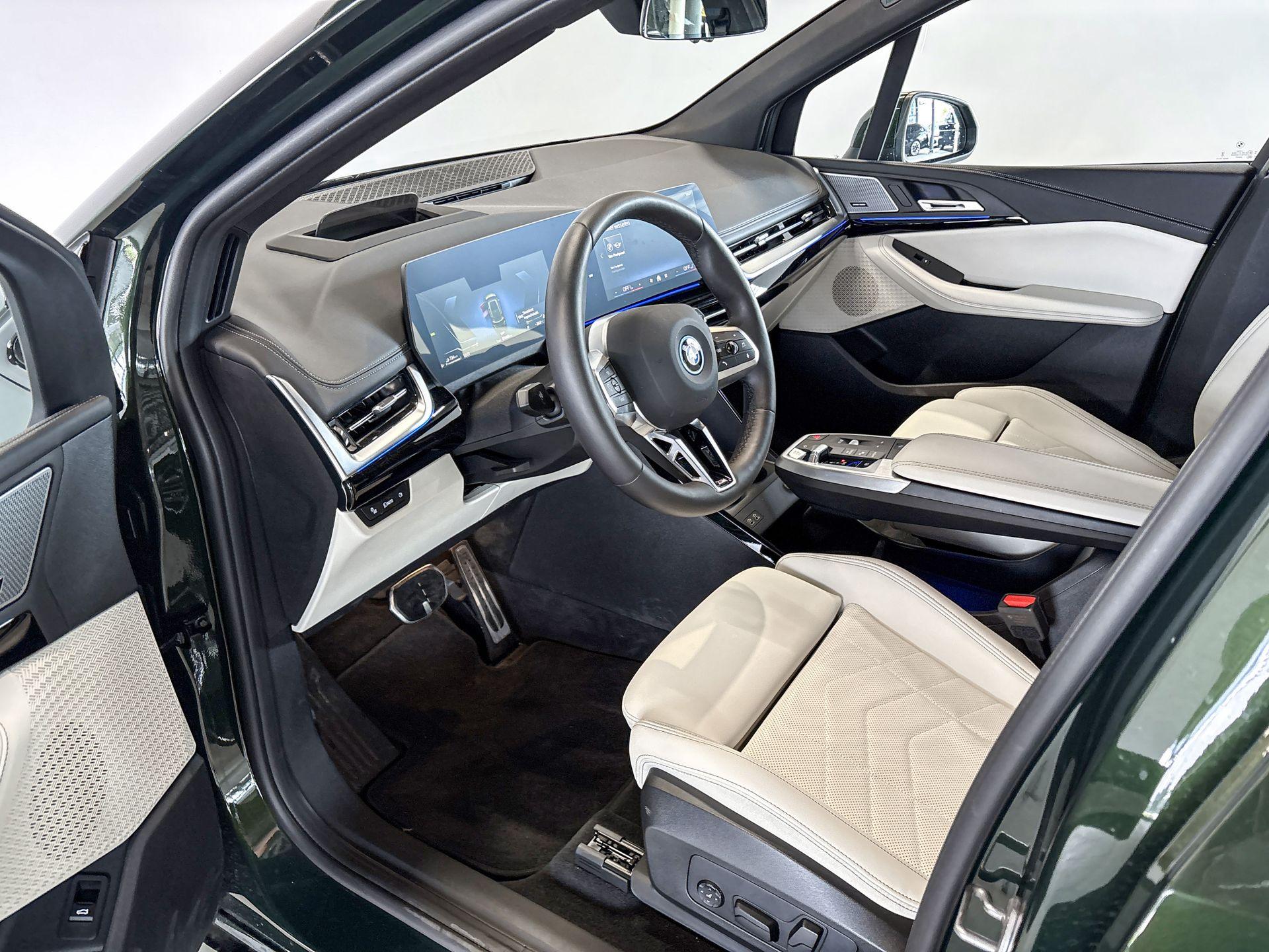 Foto van BMW 225e xDrive Active Tourer