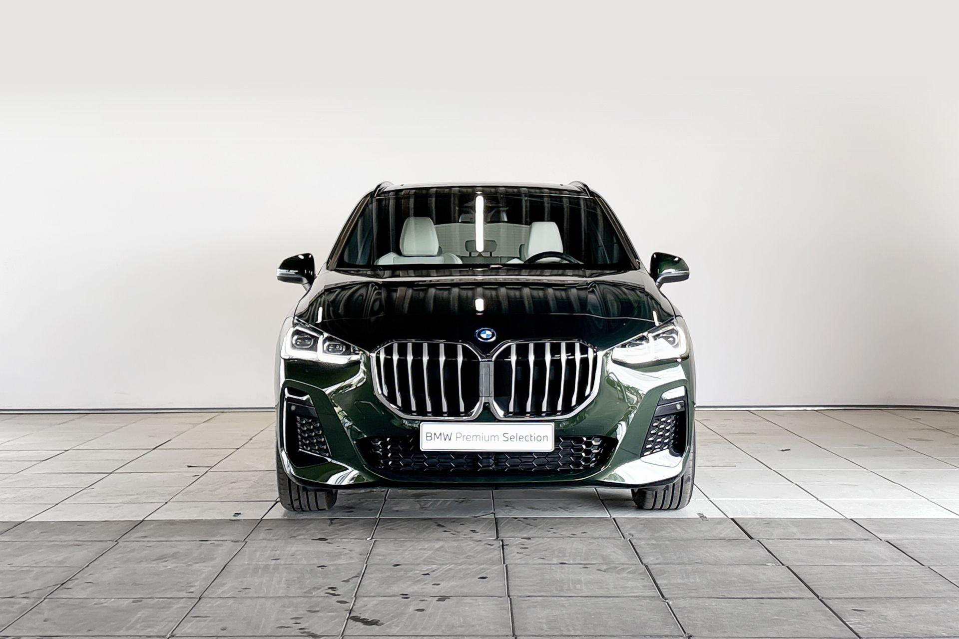 Foto van BMW 225e xDrive Active Tourer