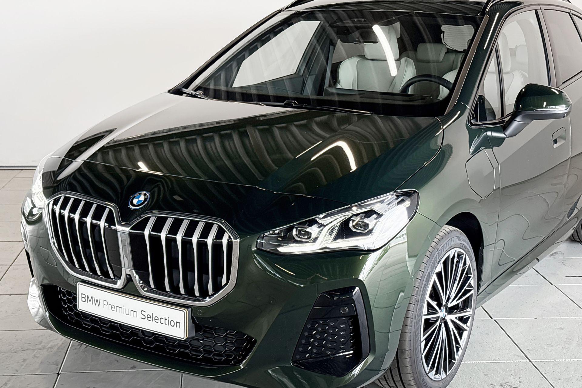 Foto van BMW 225e xDrive Active Tourer