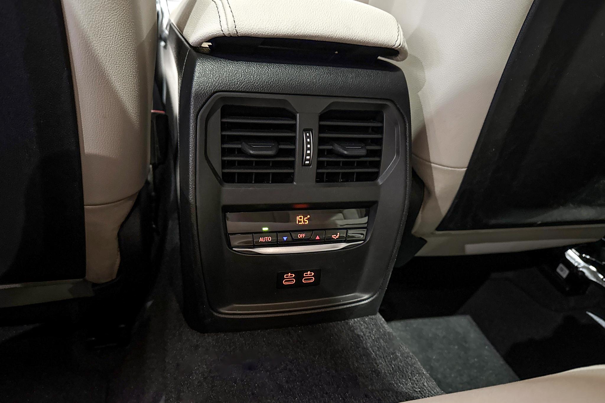 Foto van BMW 330e