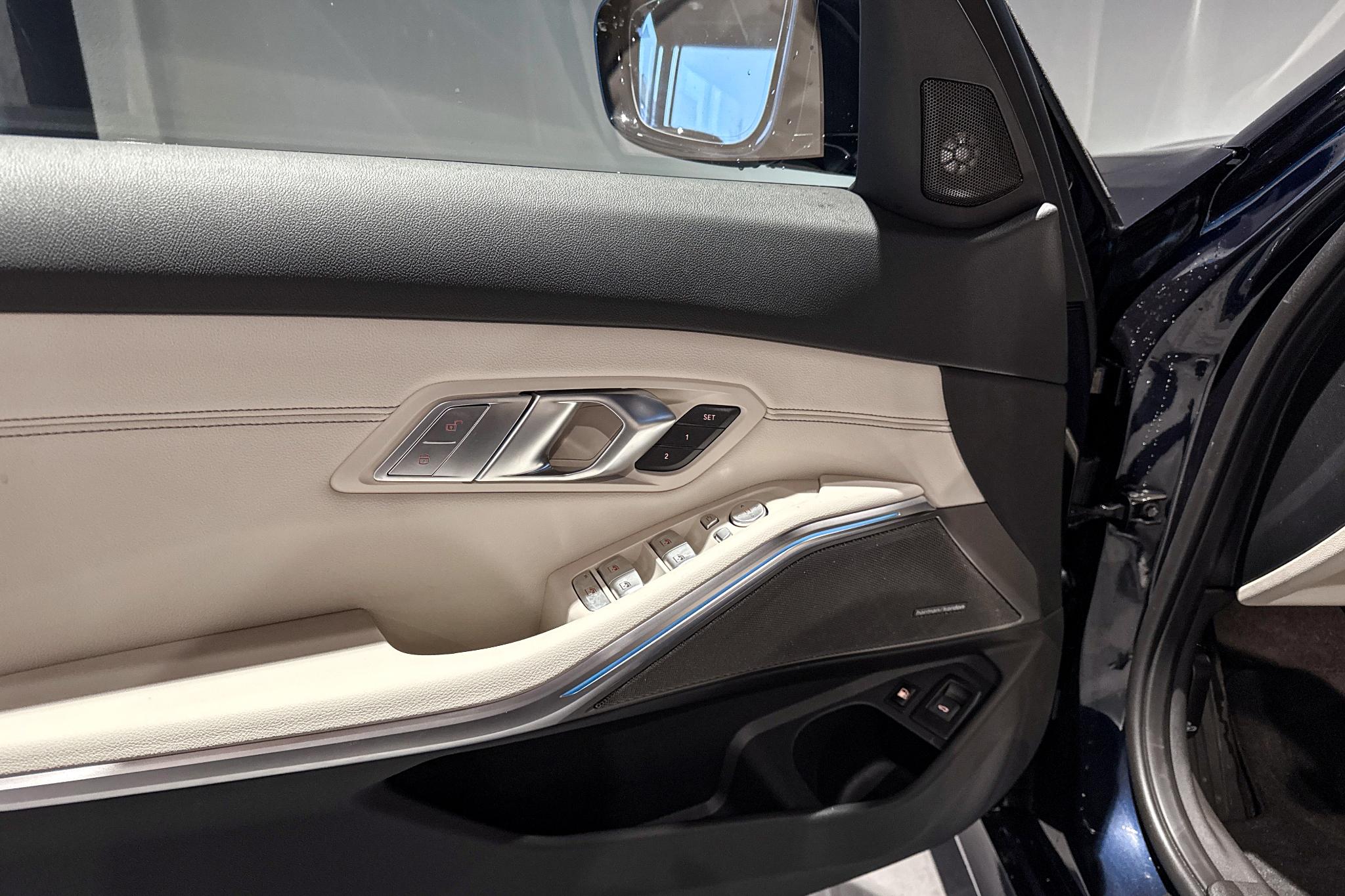 Foto van BMW 330e