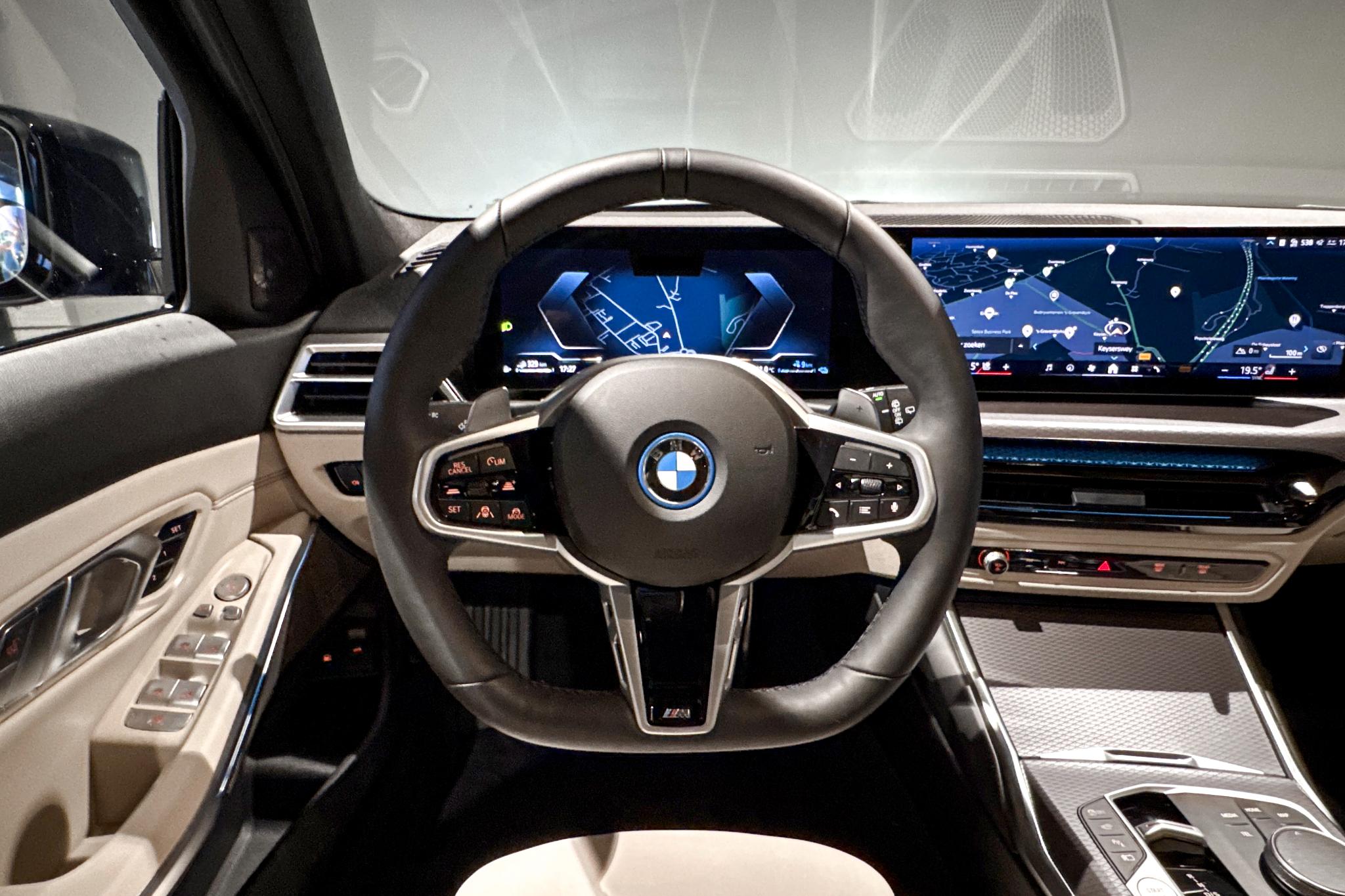 Foto van BMW 330e