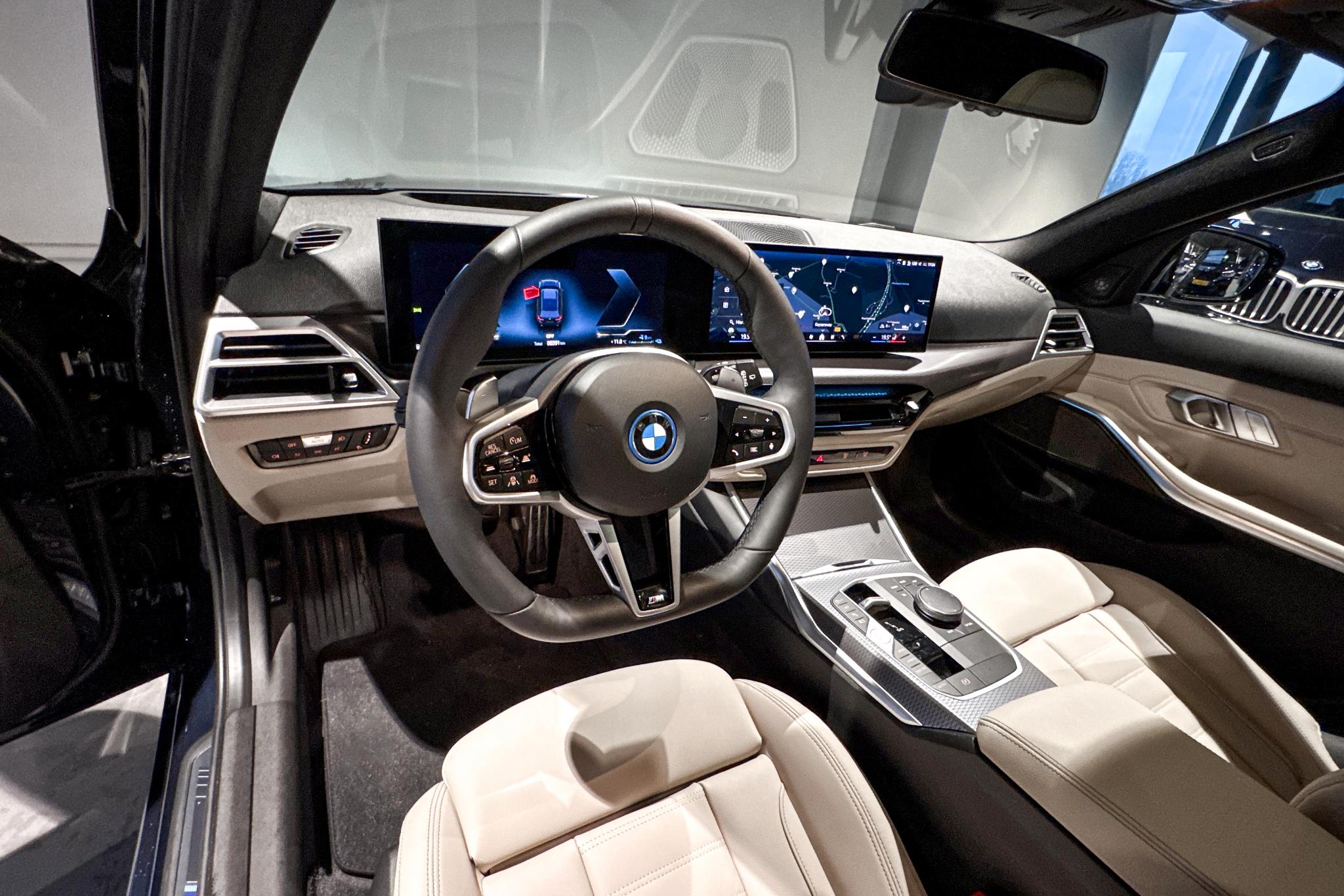 Foto van BMW 330e