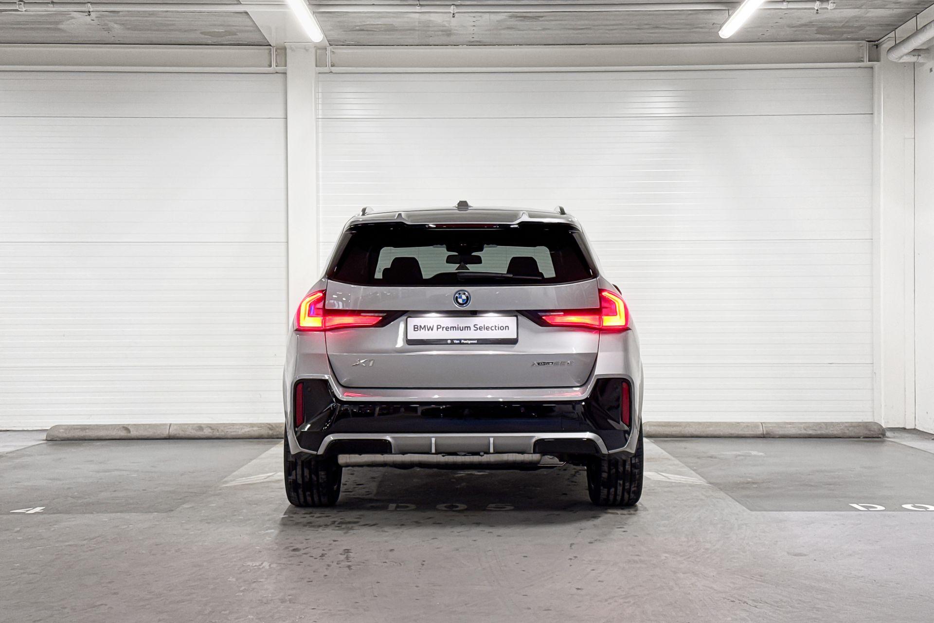 Foto van BMW X1 Xdrive25e