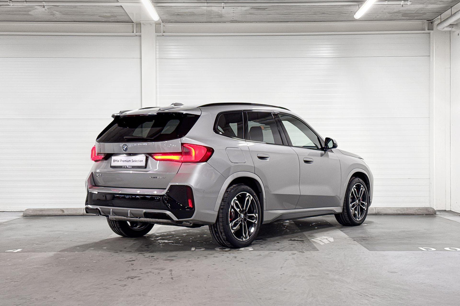 Foto van BMW X1 Xdrive25e