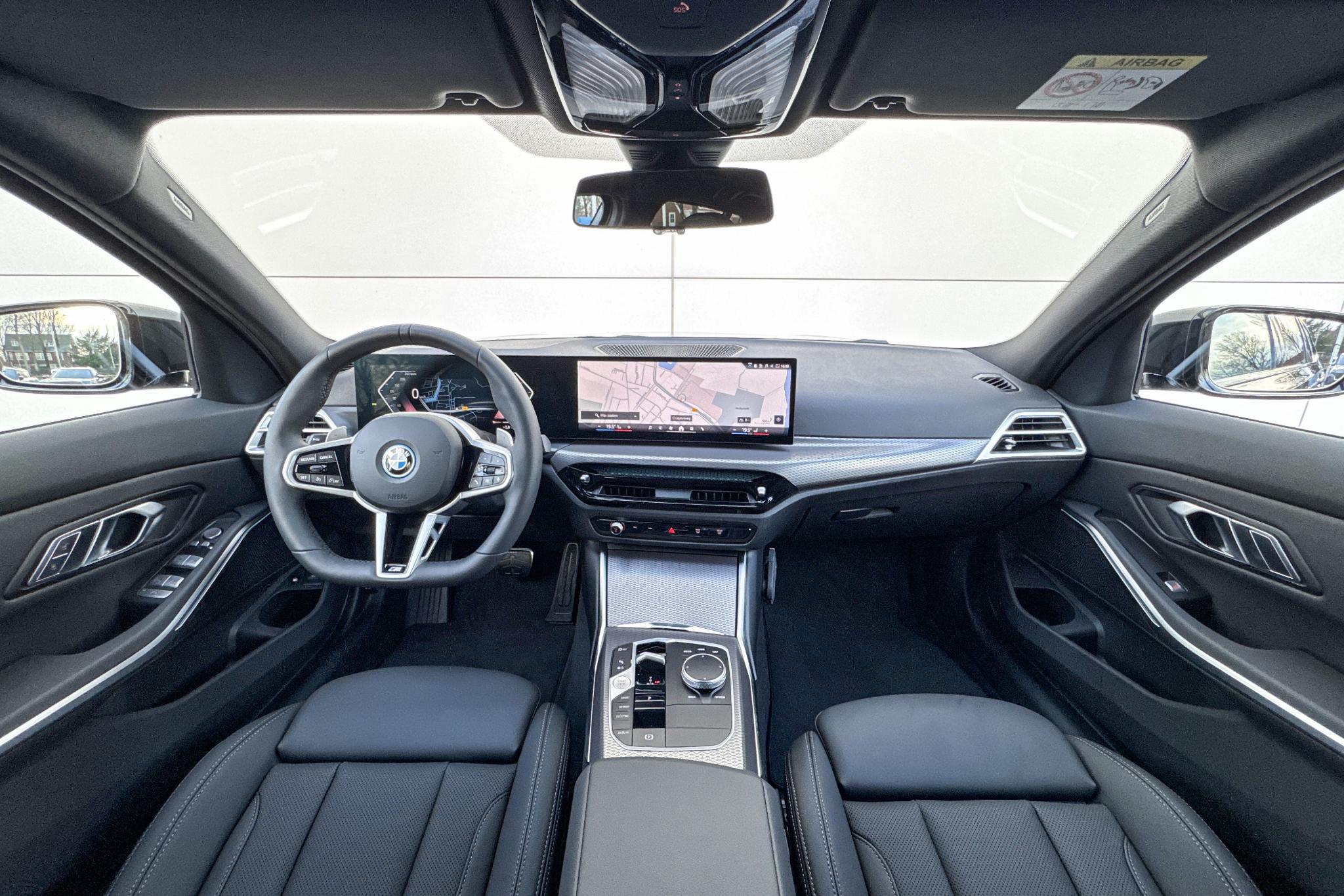 Foto van BMW 330e