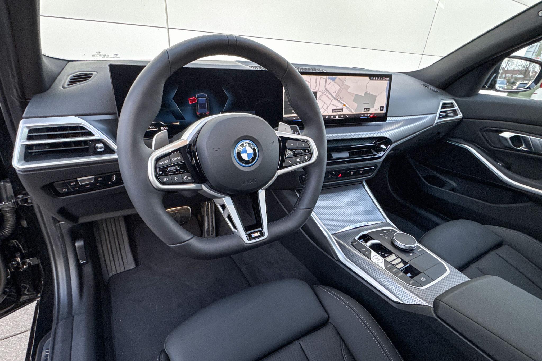 Foto van BMW 330e