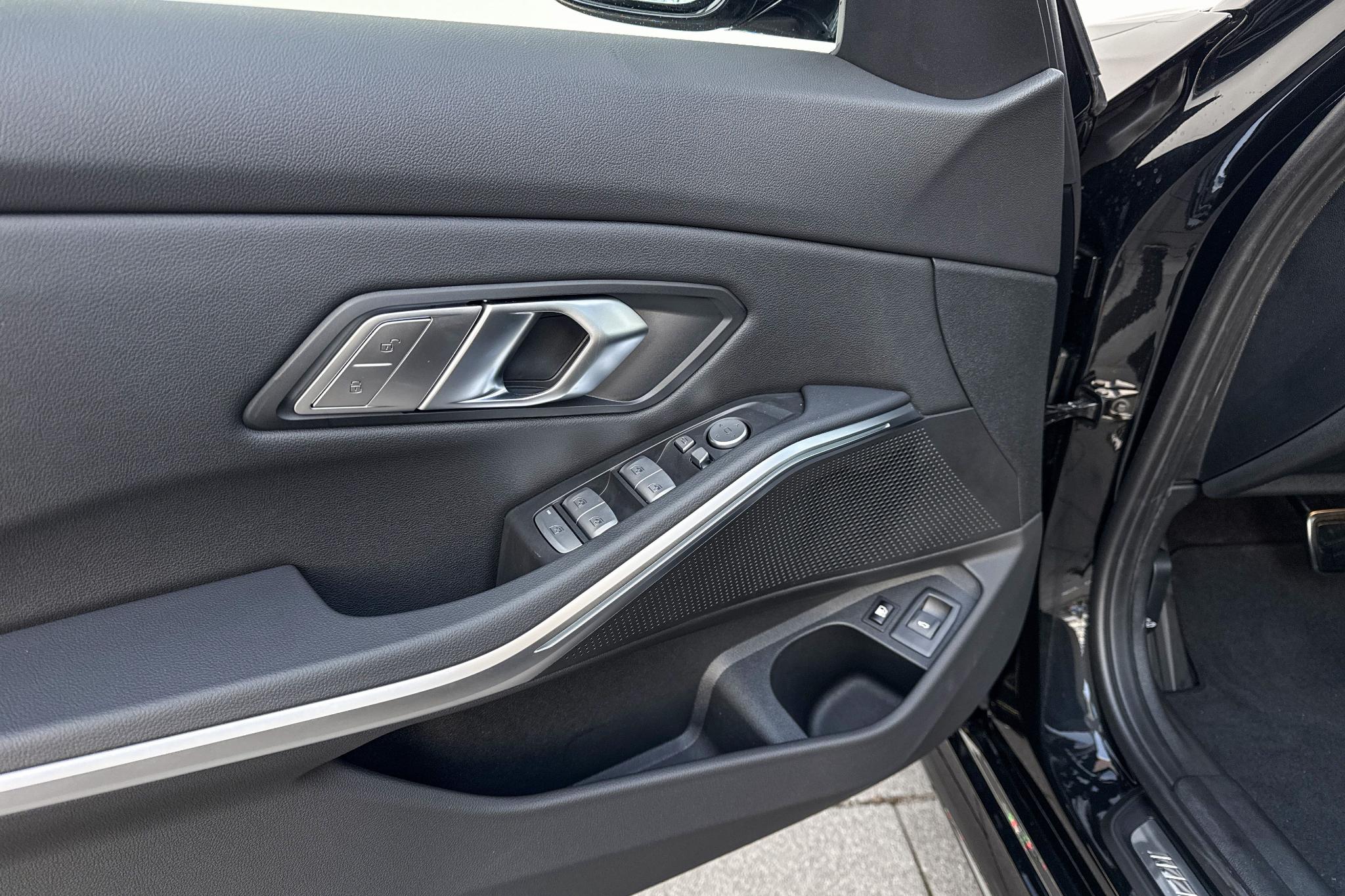 Foto van BMW 330e