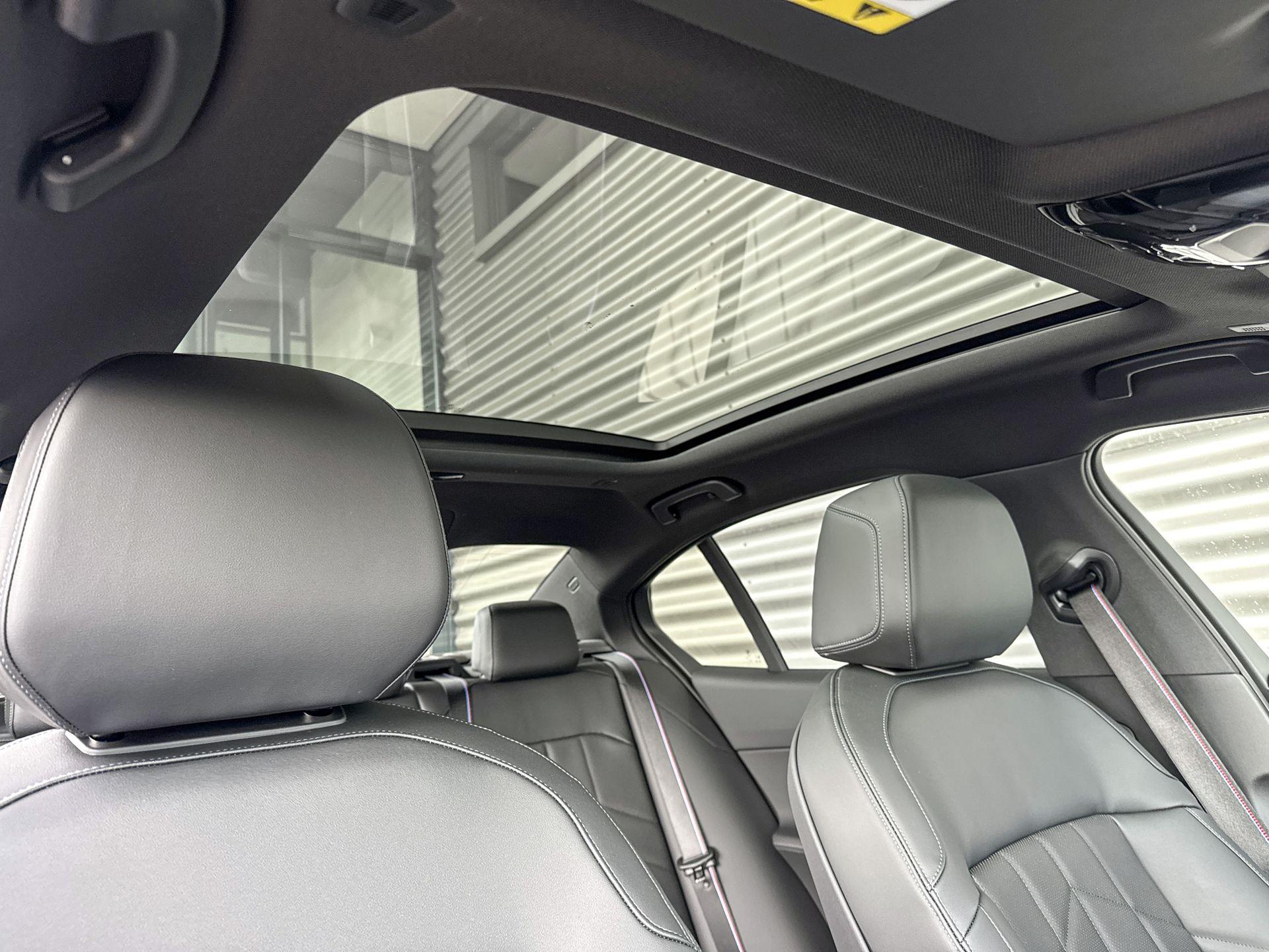 Foto van BMW I5 Edrive40