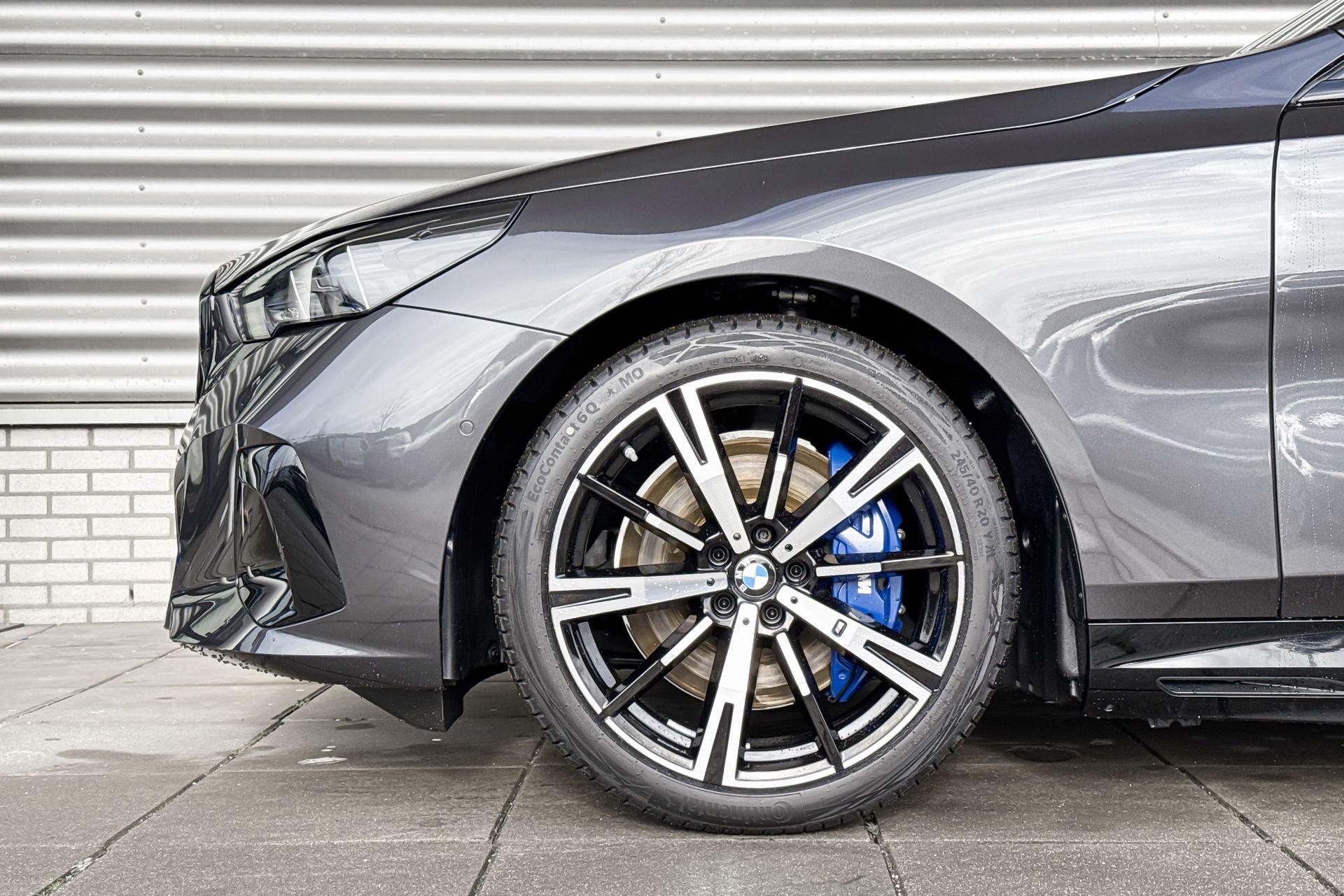 Foto van BMW I5 Edrive40