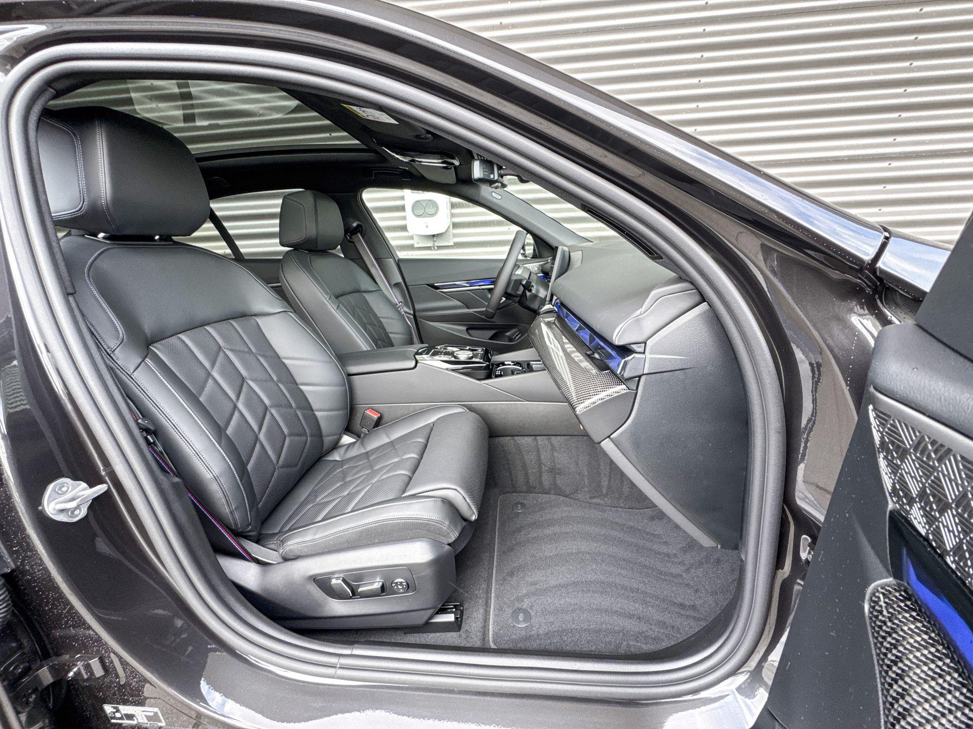 Foto van BMW I5 Edrive40