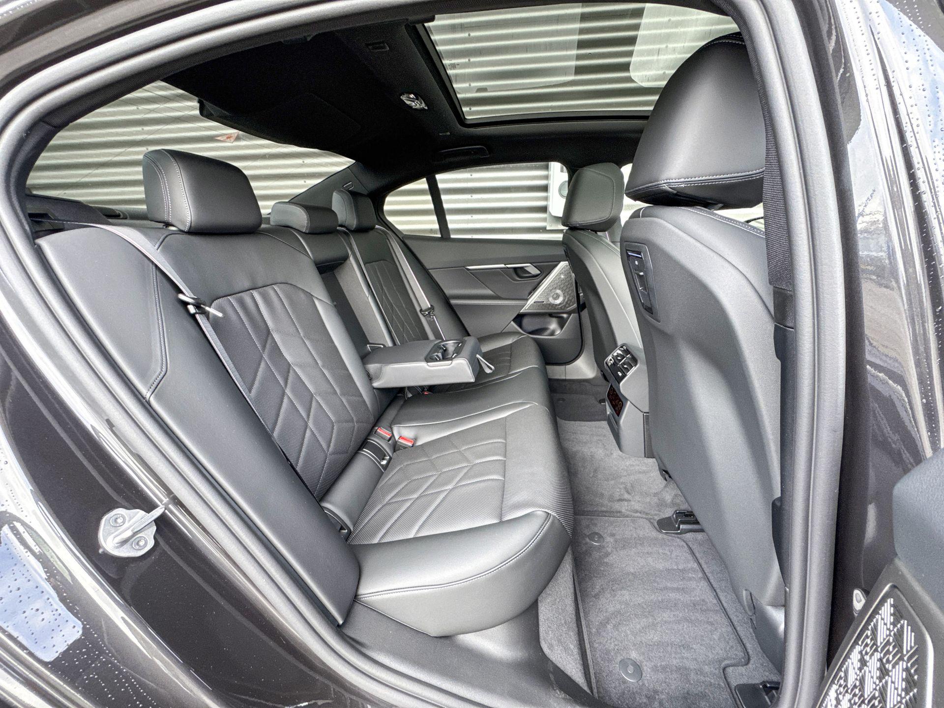 Foto van BMW I5 Edrive40