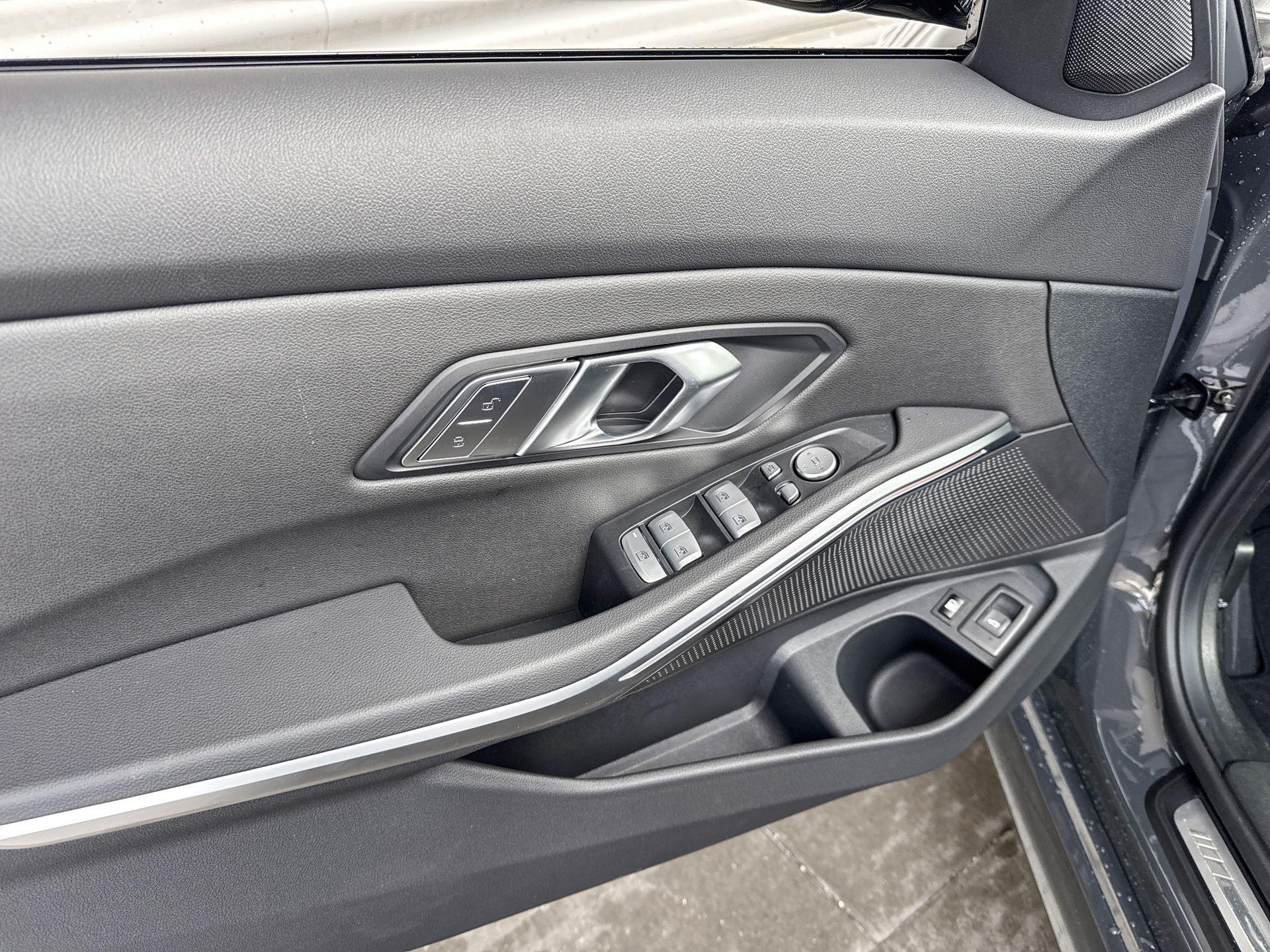 Foto van BMW 330e
