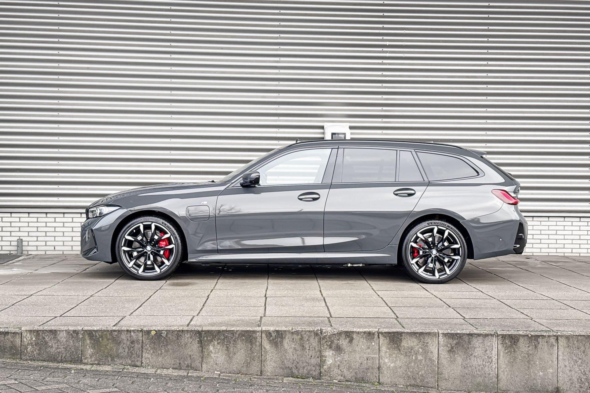 Foto van BMW 330e