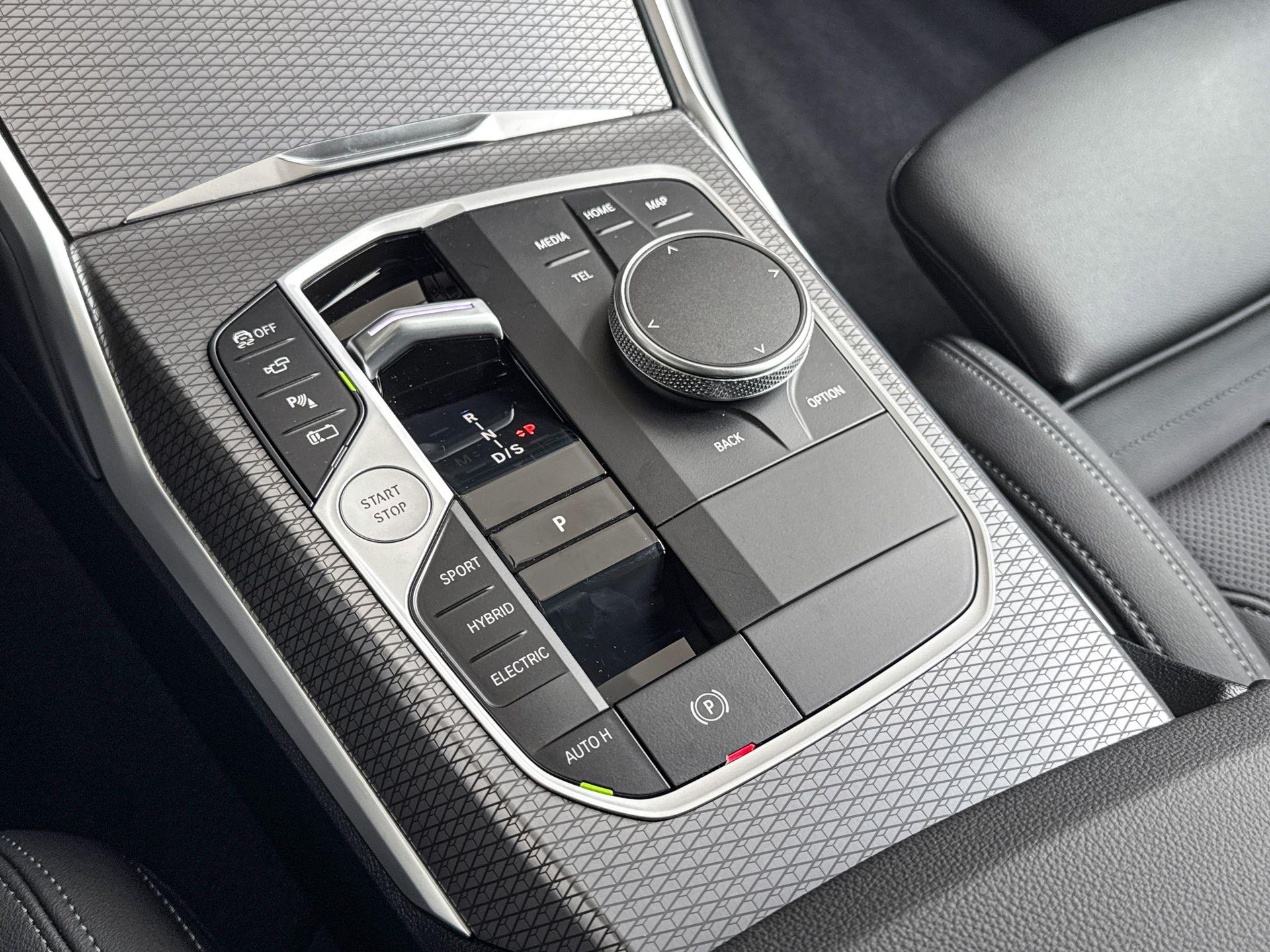 Foto van BMW 330e