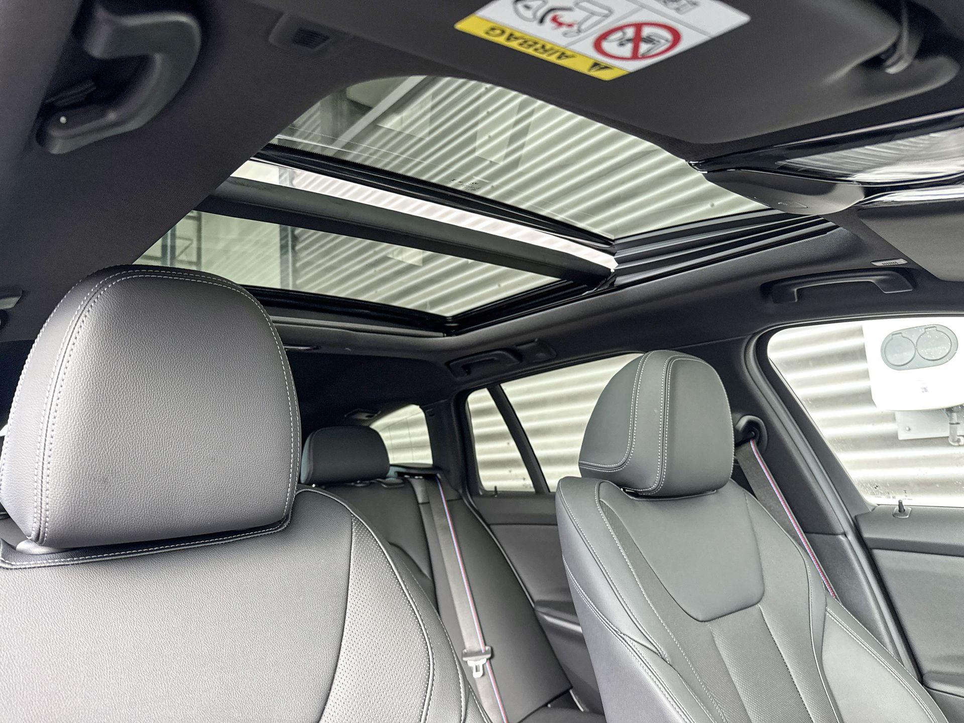 Foto van BMW 330e
