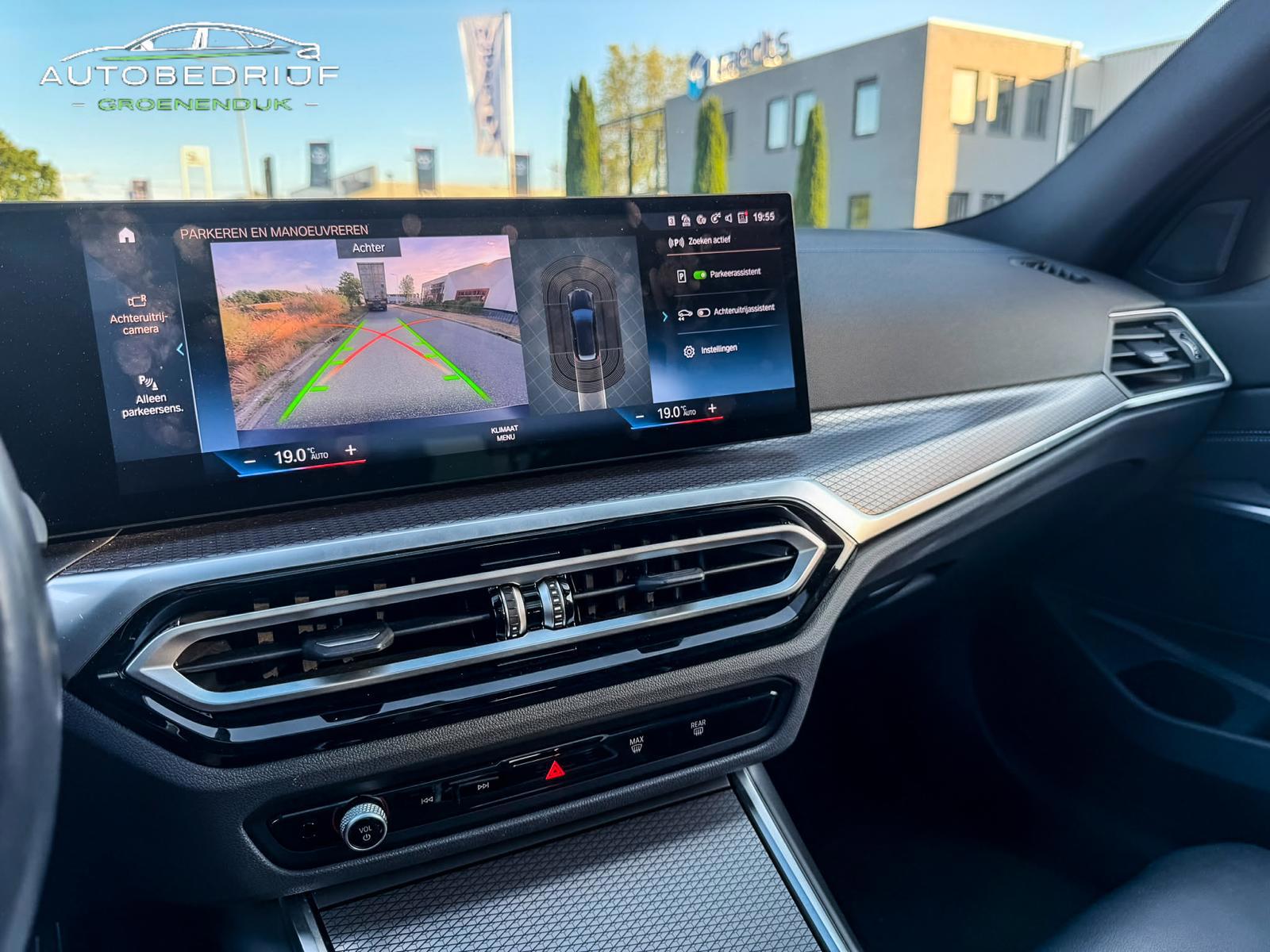 Foto van BMW 330e xDrive