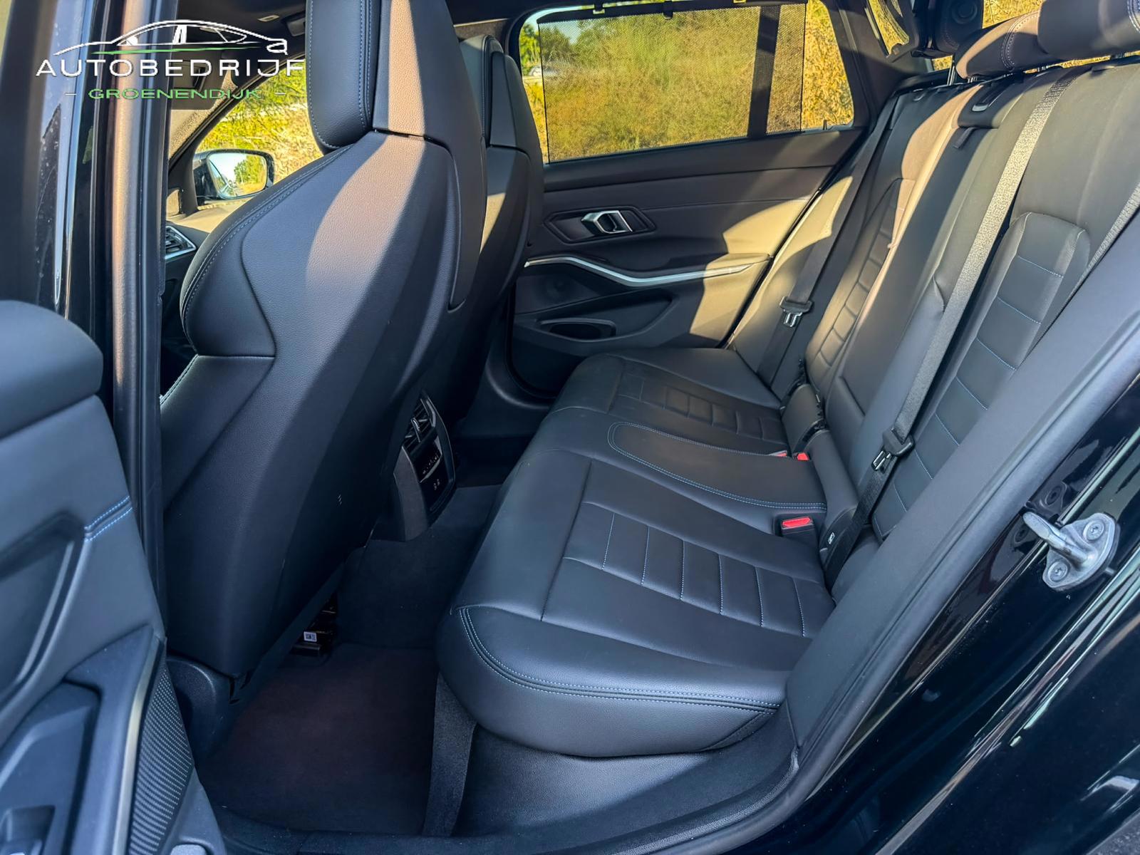 Foto van BMW 330e xDrive