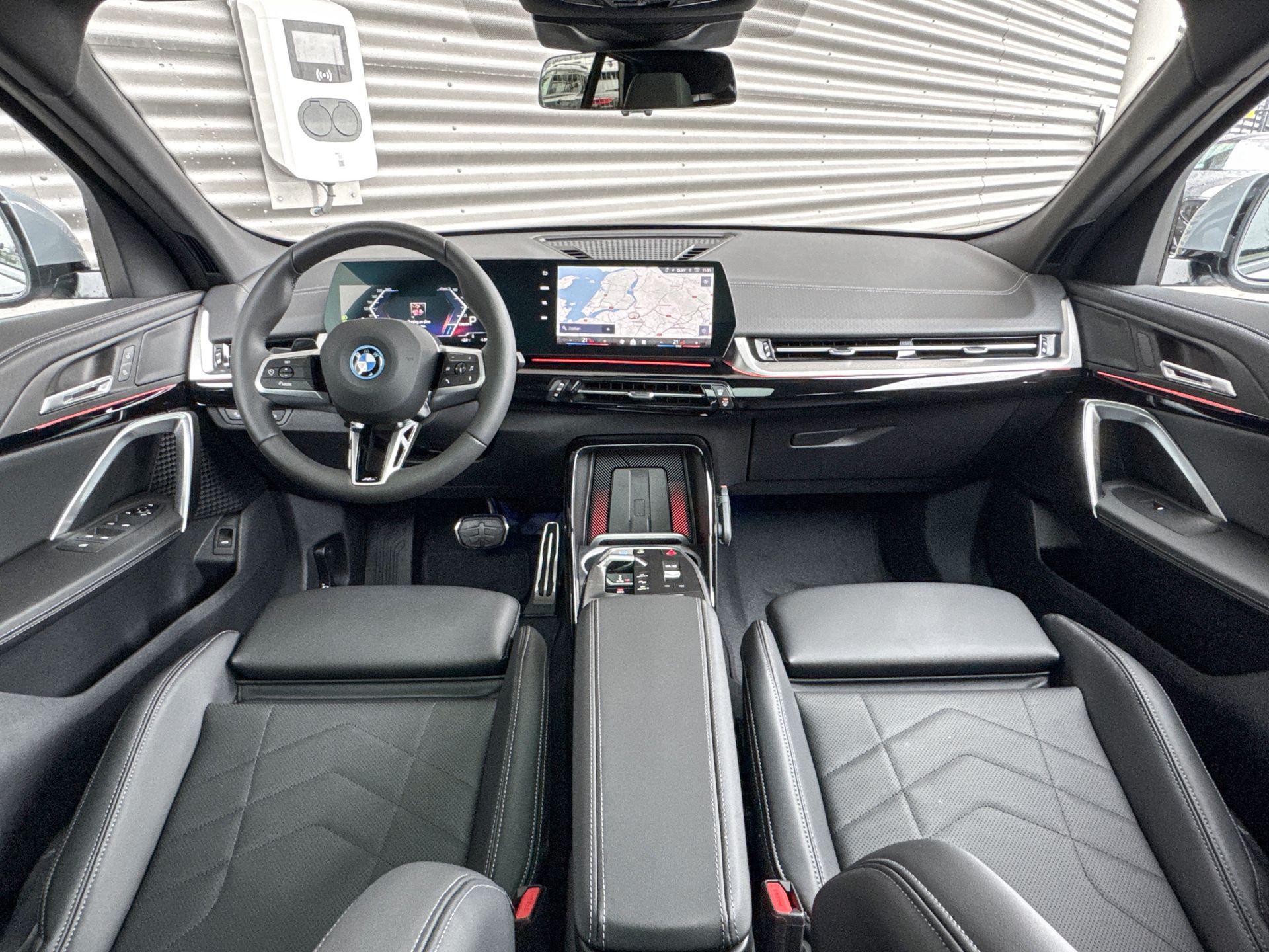 Foto van BMW Ix2 Edrive20