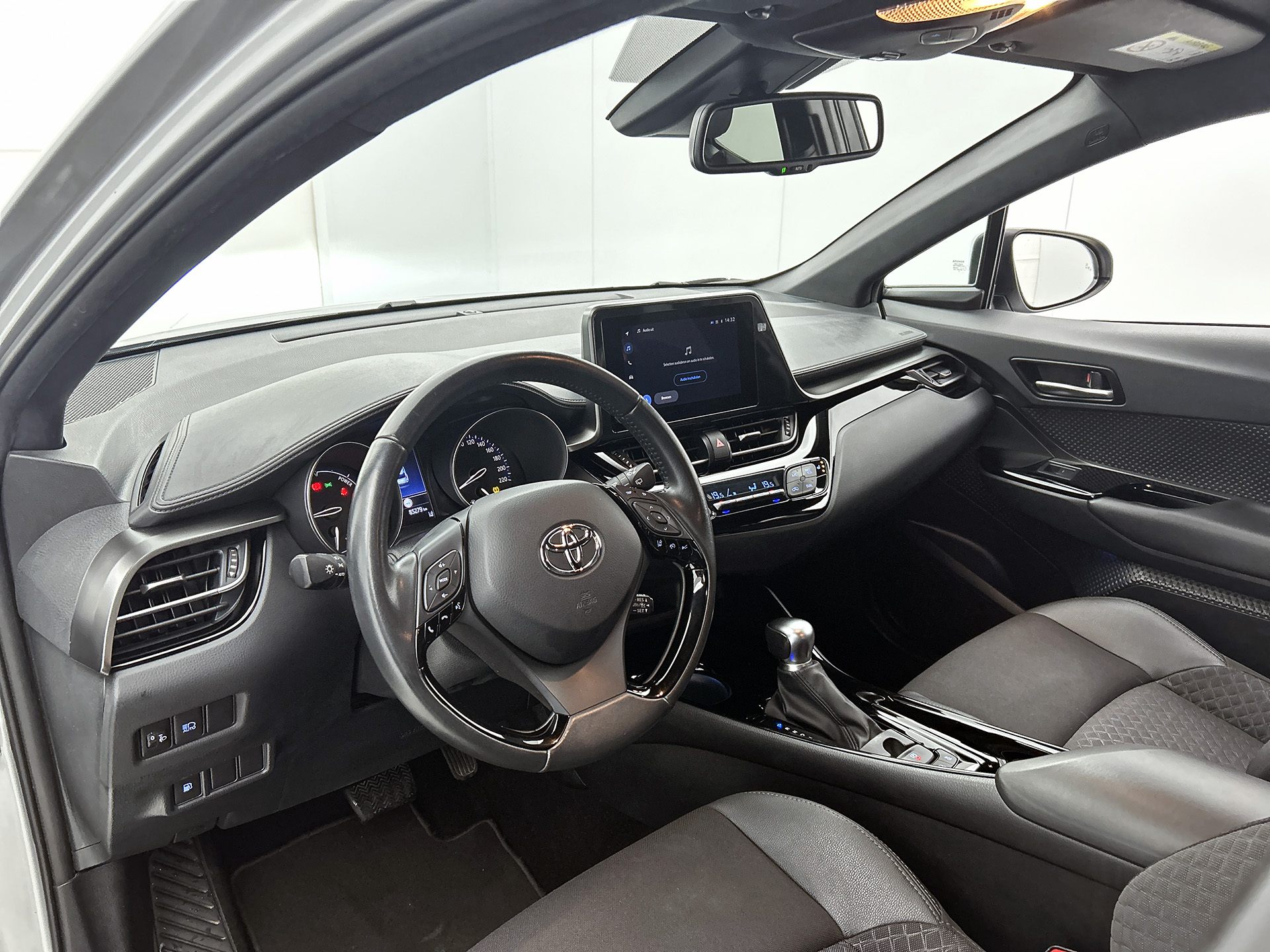 Foto van Toyota C-hr