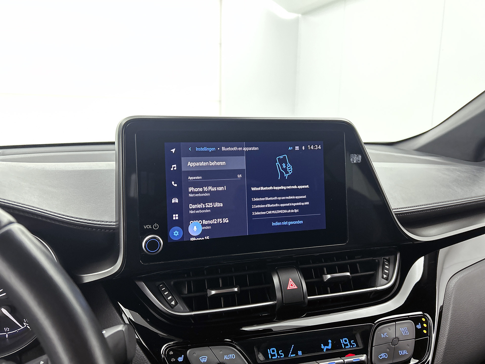 Foto van Toyota C-hr